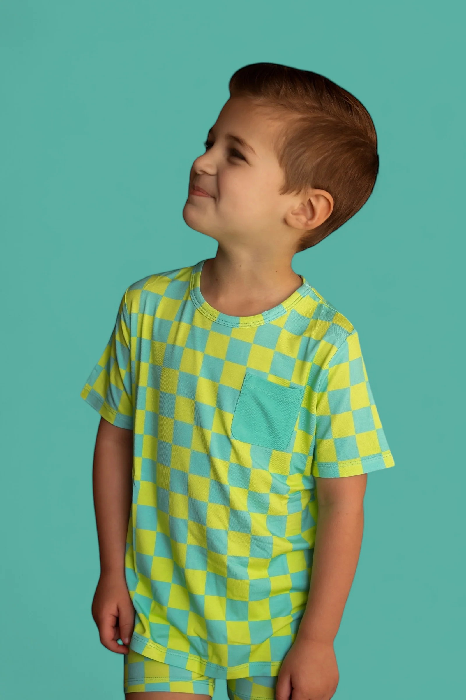BE BOLD CHECKERS DREAM POCKET TEE - Image 13