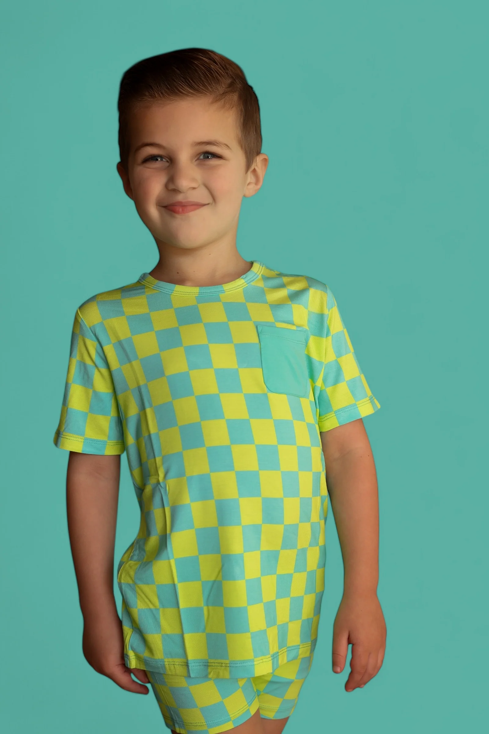 BE BOLD CHECKERS DREAM POCKET TEE - Image 15