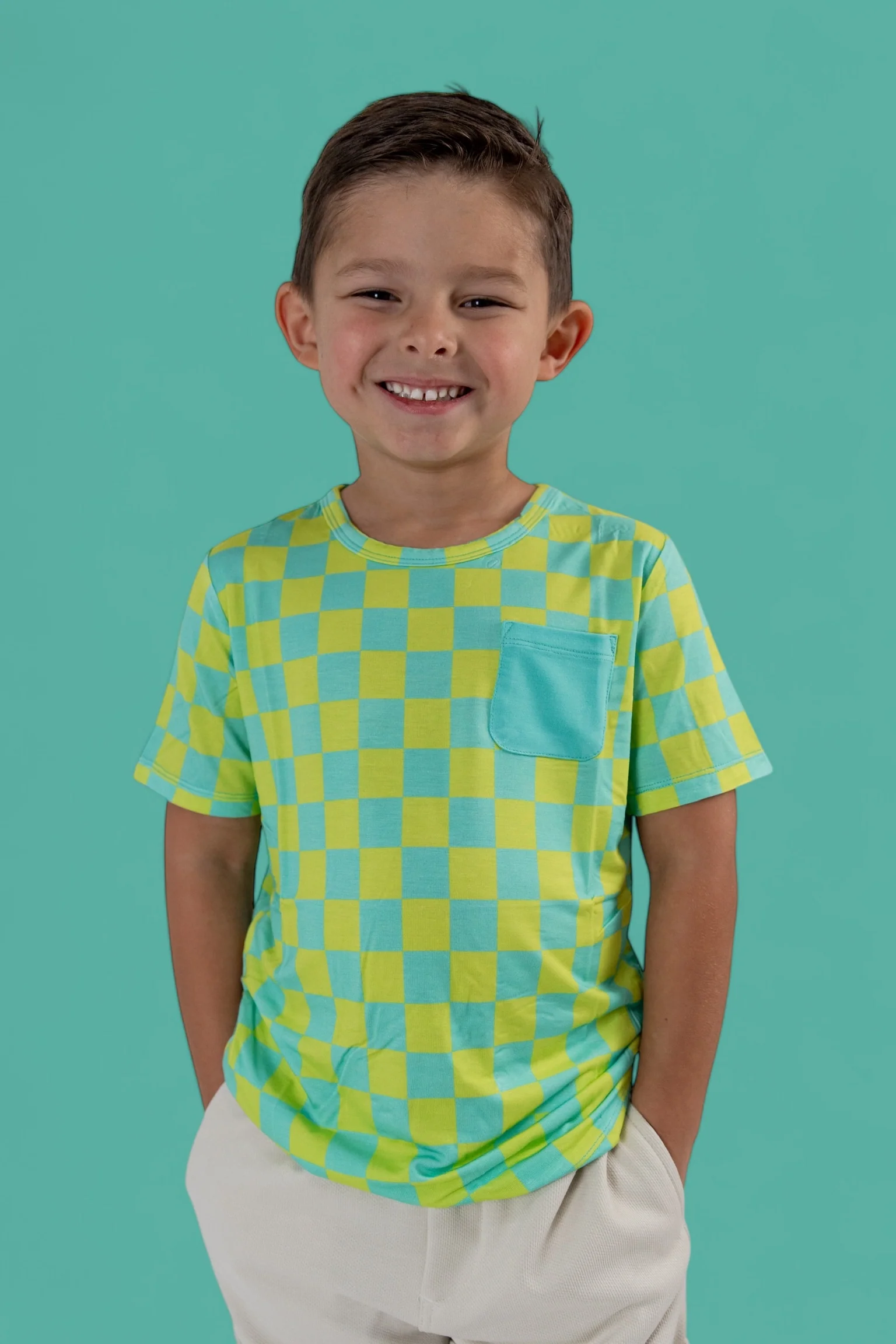 BE BOLD CHECKERS DREAM POCKET TEE - Image 5