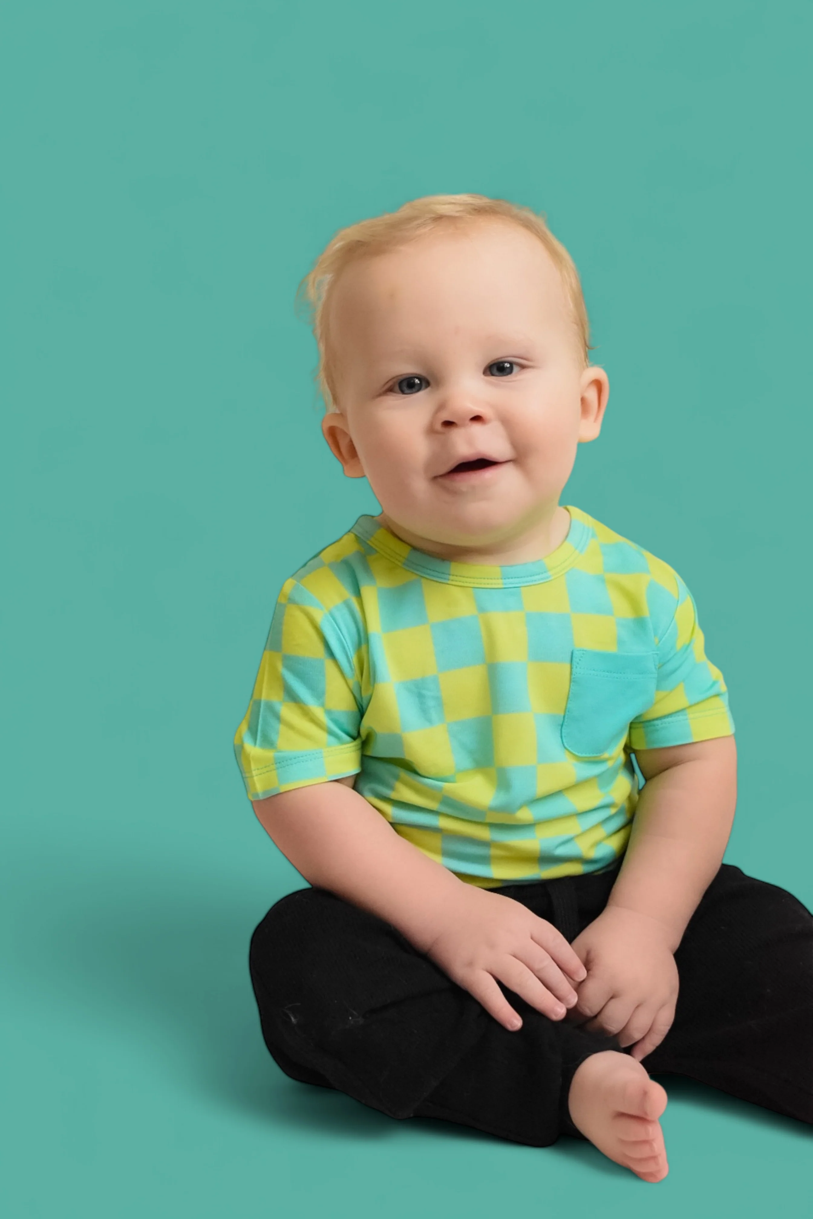 BE BOLD CHECKERS DREAM POCKET TEE - Image 7