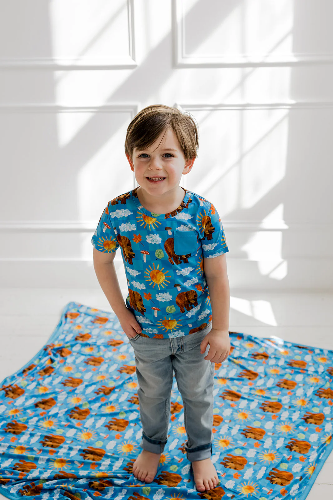 BEAR-Y BLUE SKIES DREAM POCKET TEE