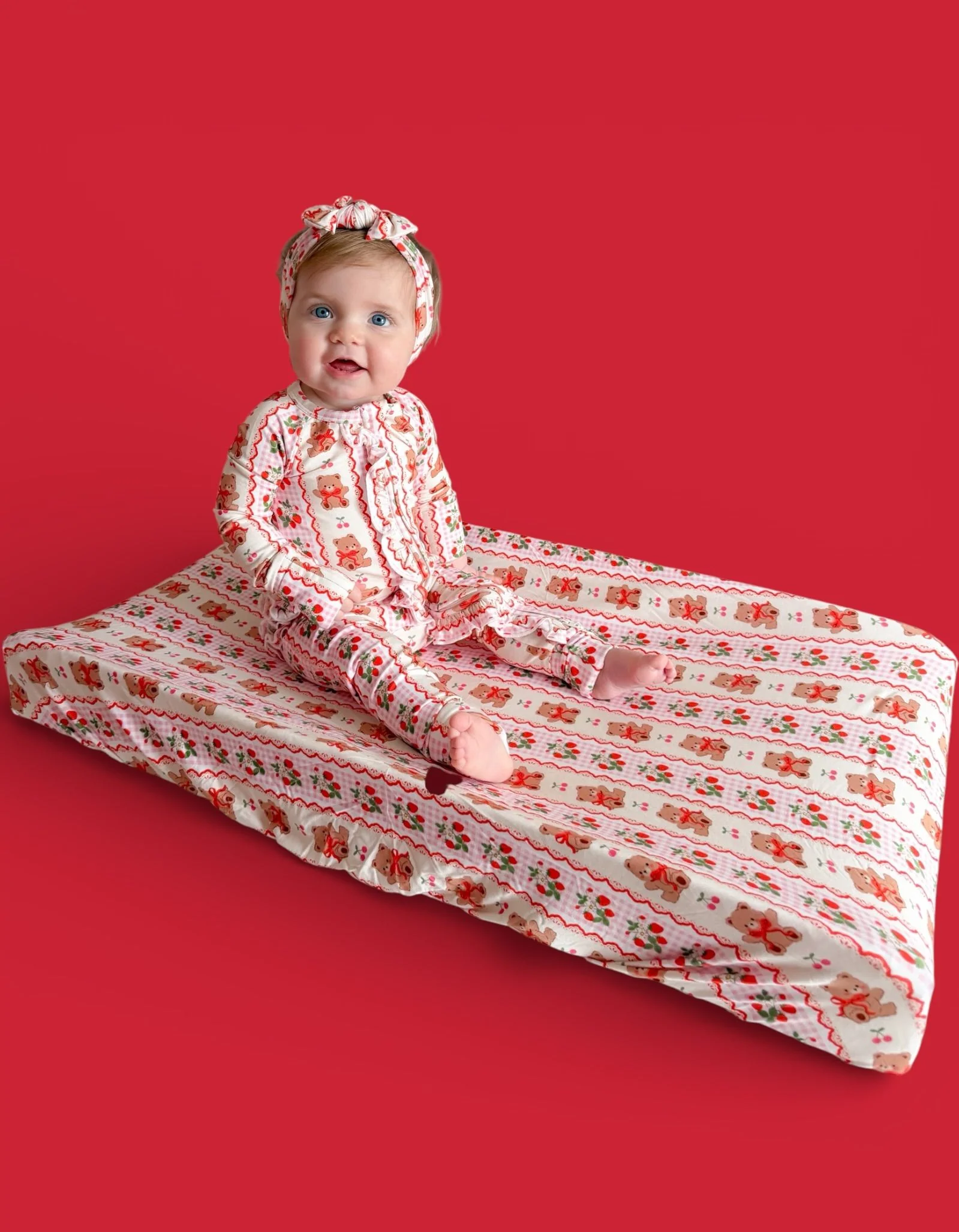 BERRY BEAR BLISS DREAM CHANGING PAD - Image 2
