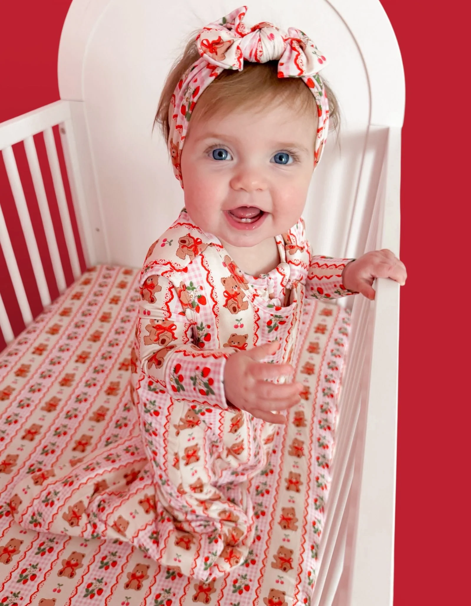 BERRY BEAR BLISS DREAM CRIB SHEET - Image 2