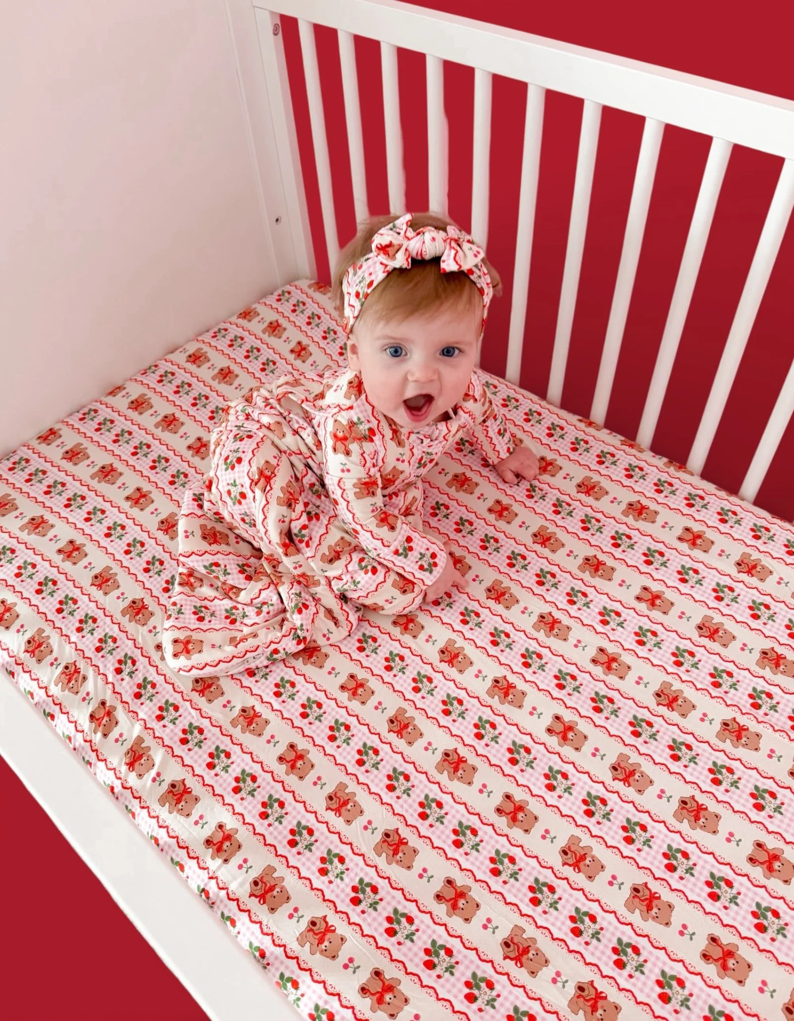 BERRY BEAR BLISS DREAM CRIB SHEET - Image 3