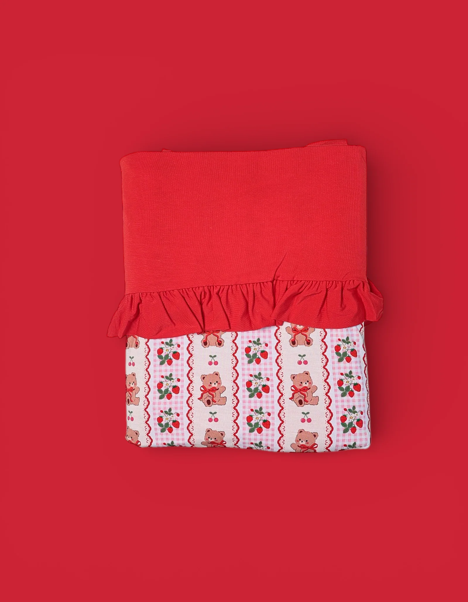BERRY BEAR BLISS DREAM RUFFLE BLANKET - Image 2