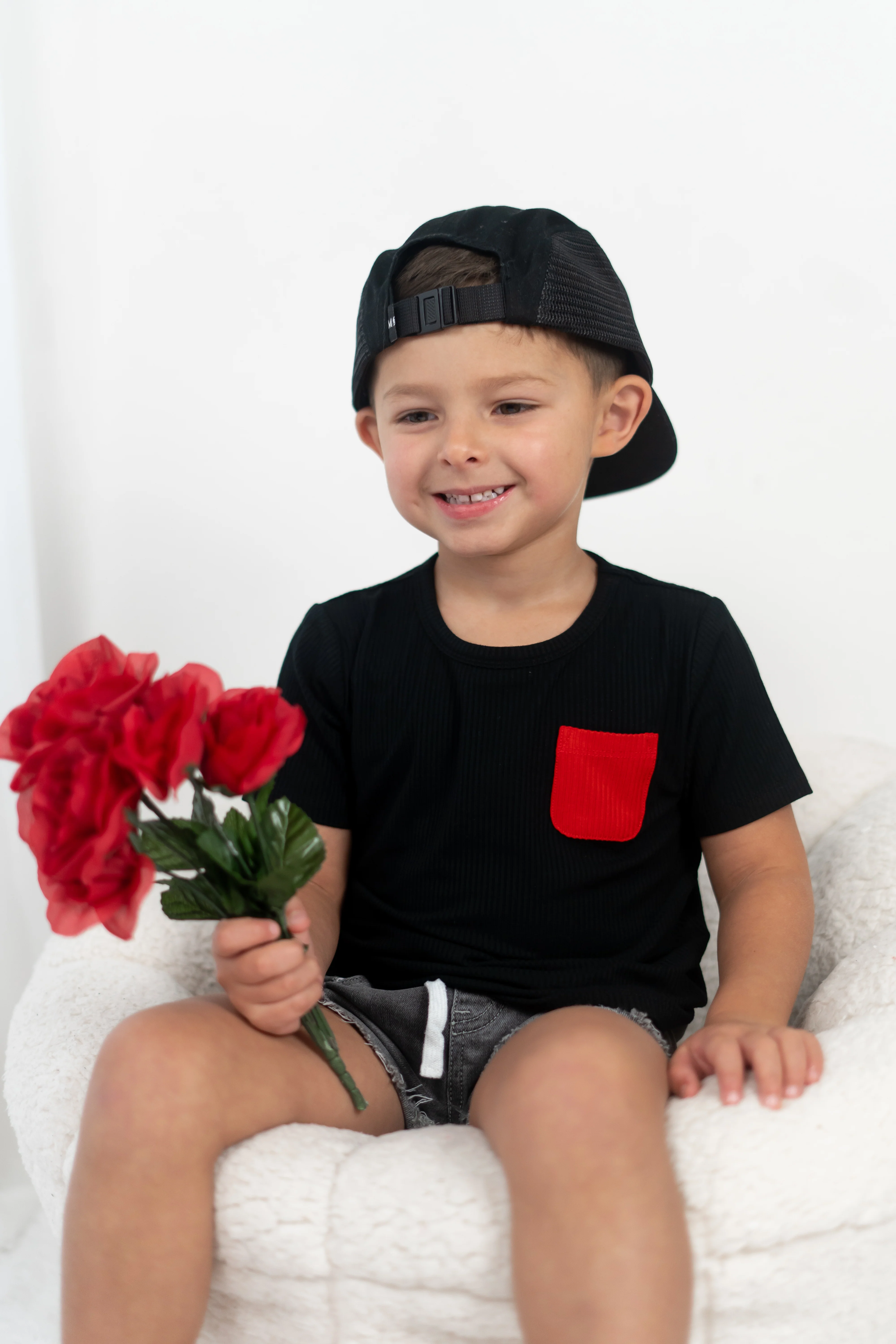 BLACK RIB DREAM POCKET TEE - Image 2