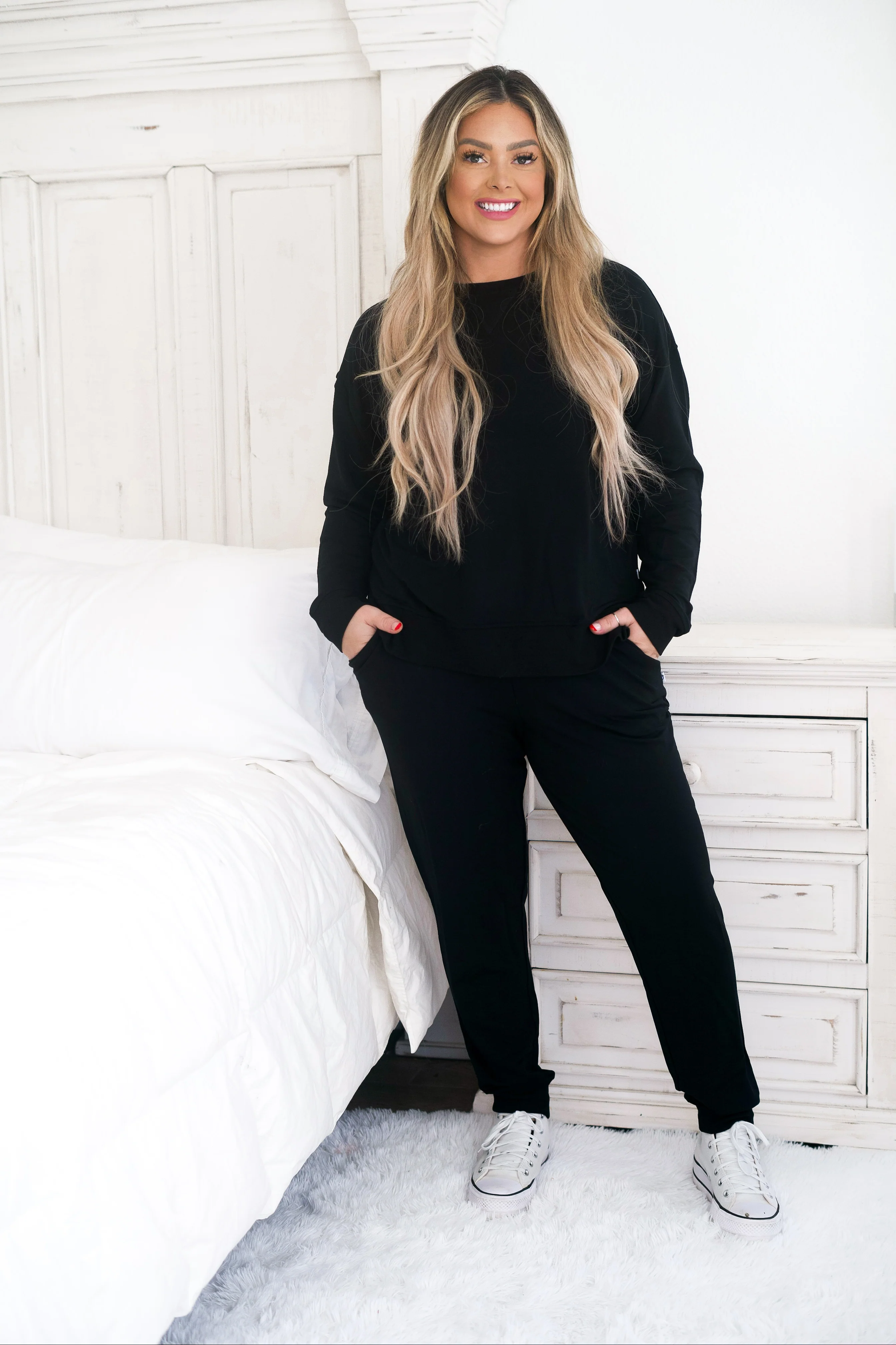 BLACK TERRY DREAM WOMEN'S PULLOVER - Image 5