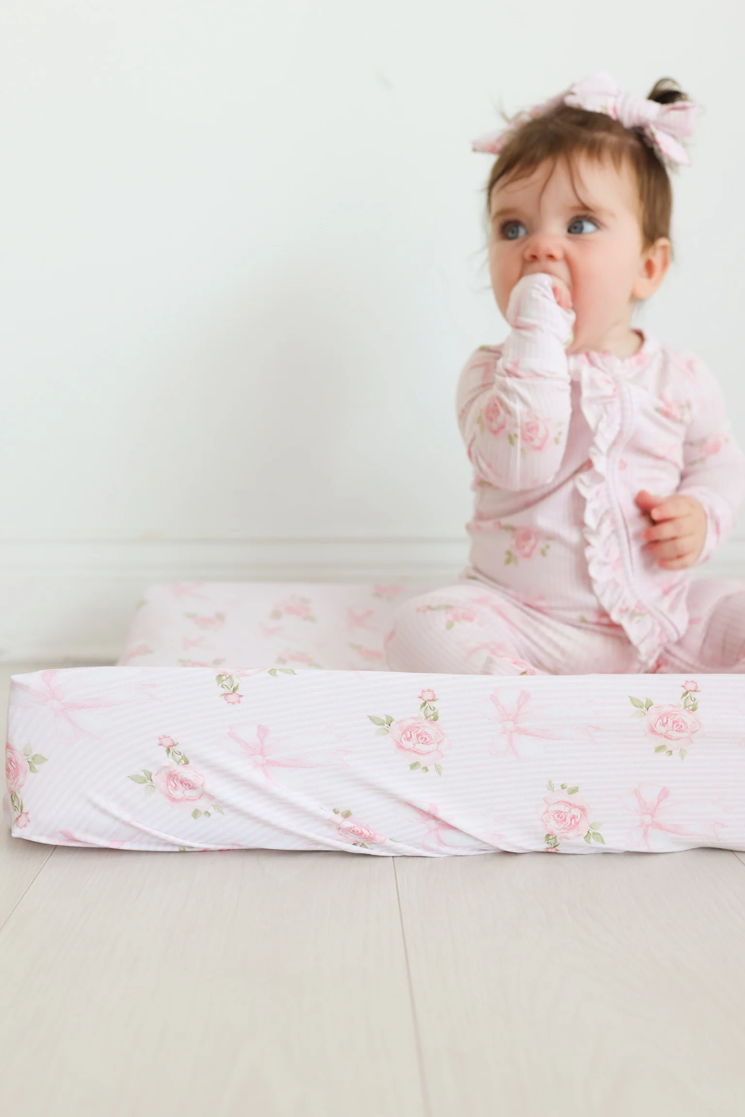 BLOOM & BOW DREAM CHANGING PAD - Image 4