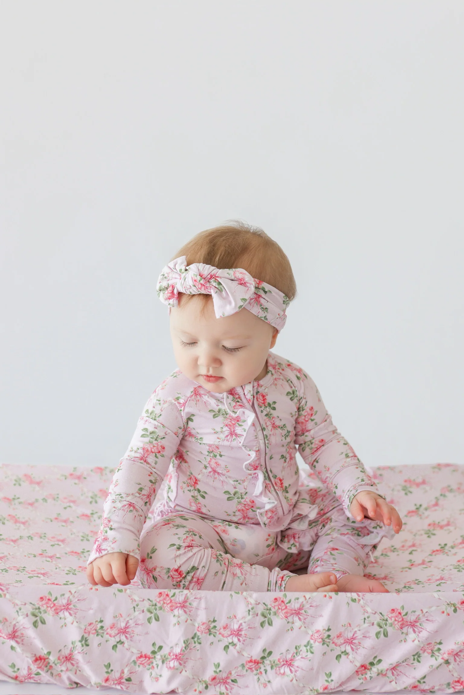 BLOOMING TRELLIS DREAM CHANGING PAD - Image 3