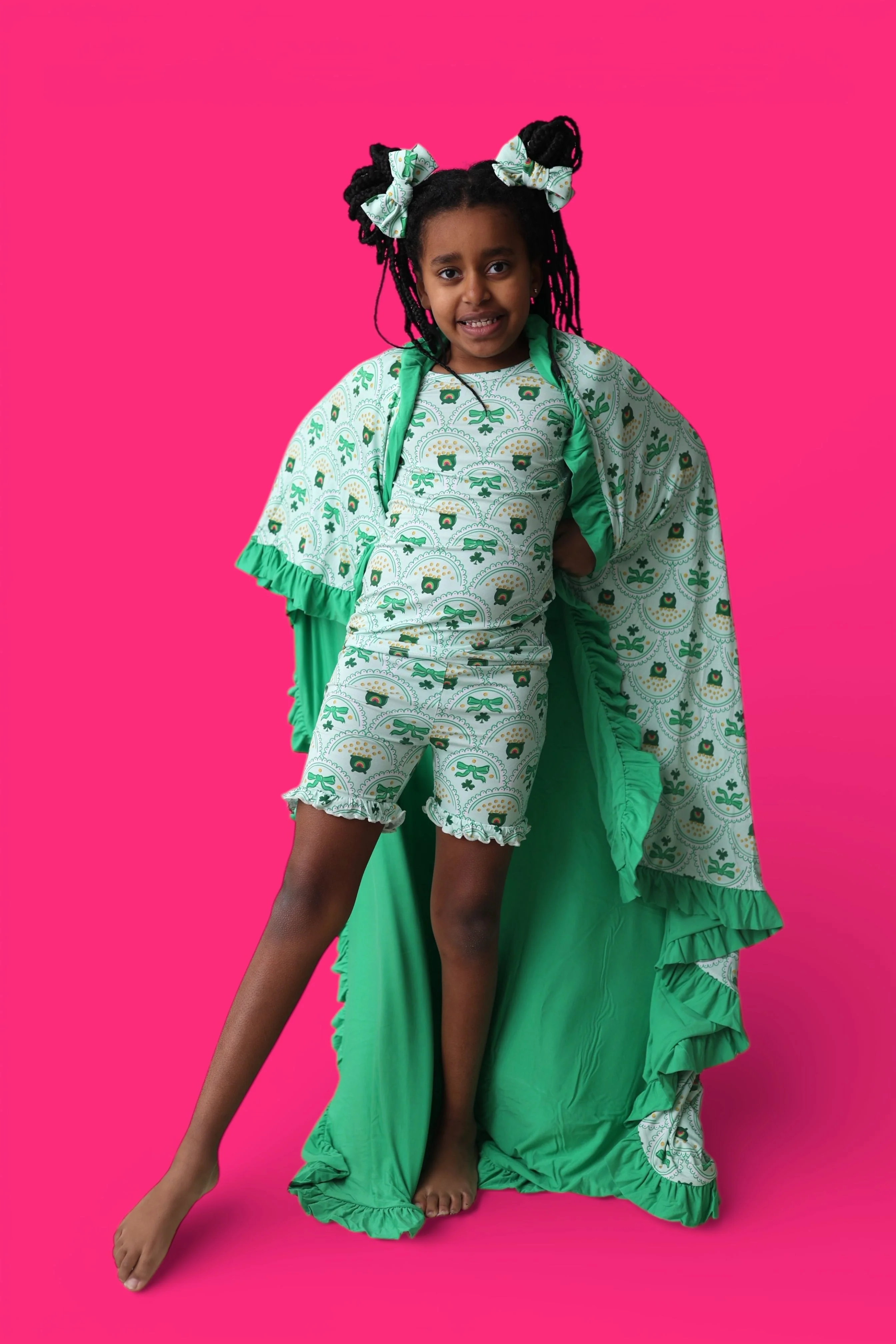 CLOVER & COINS DREAM RUFFLE BLANKET - Image 3