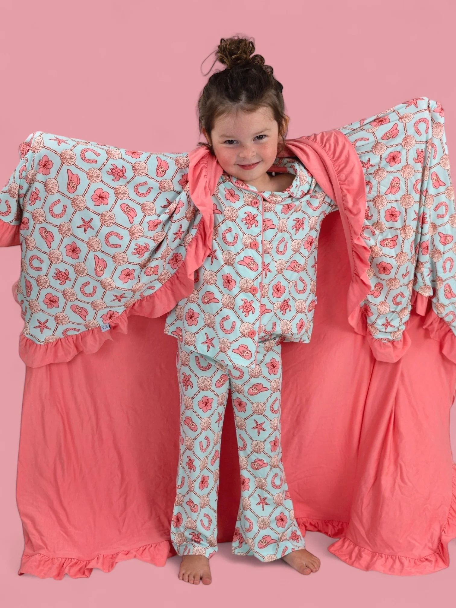 COASTAL COWGIRL DREAM RUFFLE BLANKET - Image 6