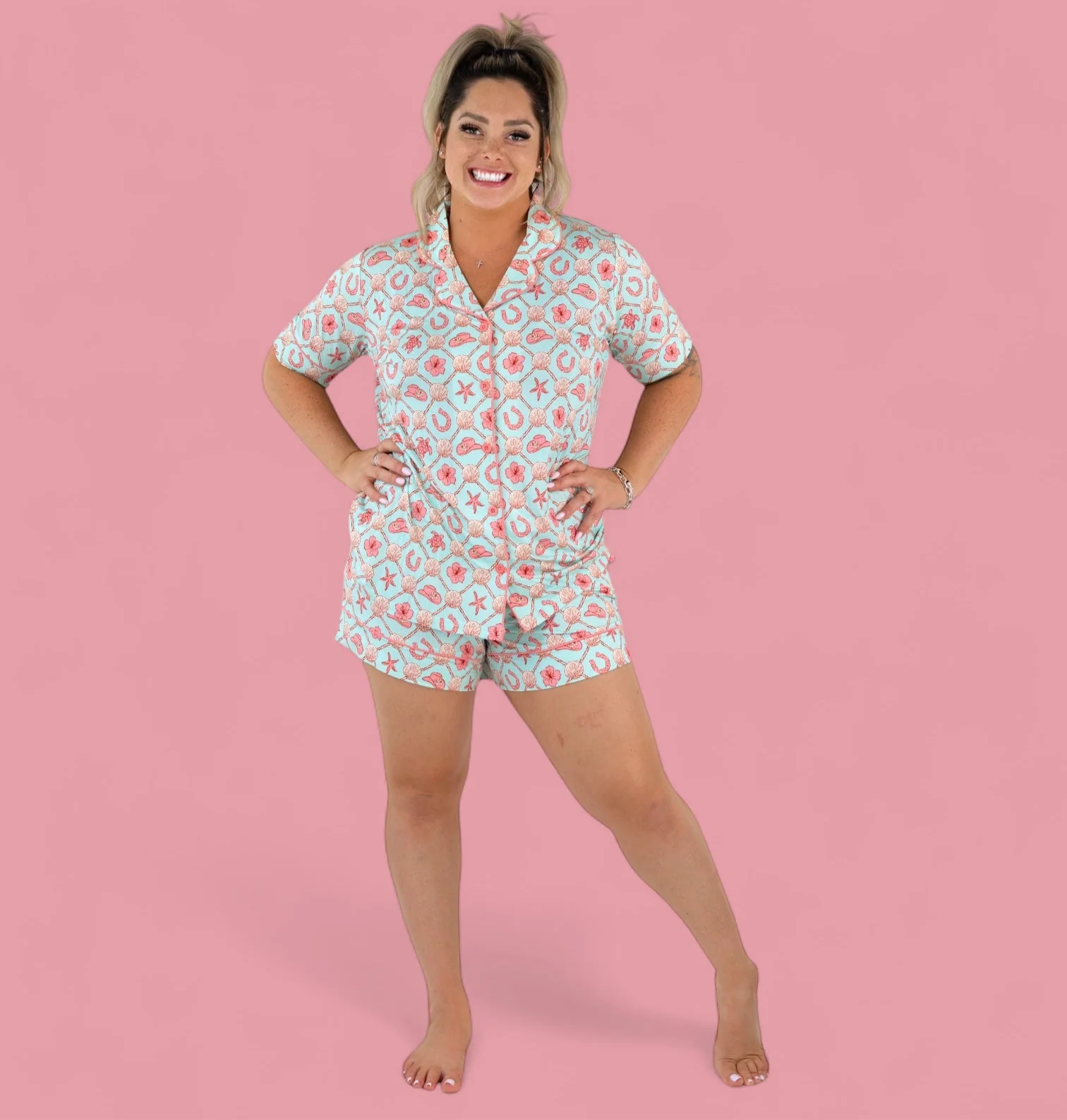 COASTAL COWGIRL WOMEN’S DREAM SHORT SET - Image 9