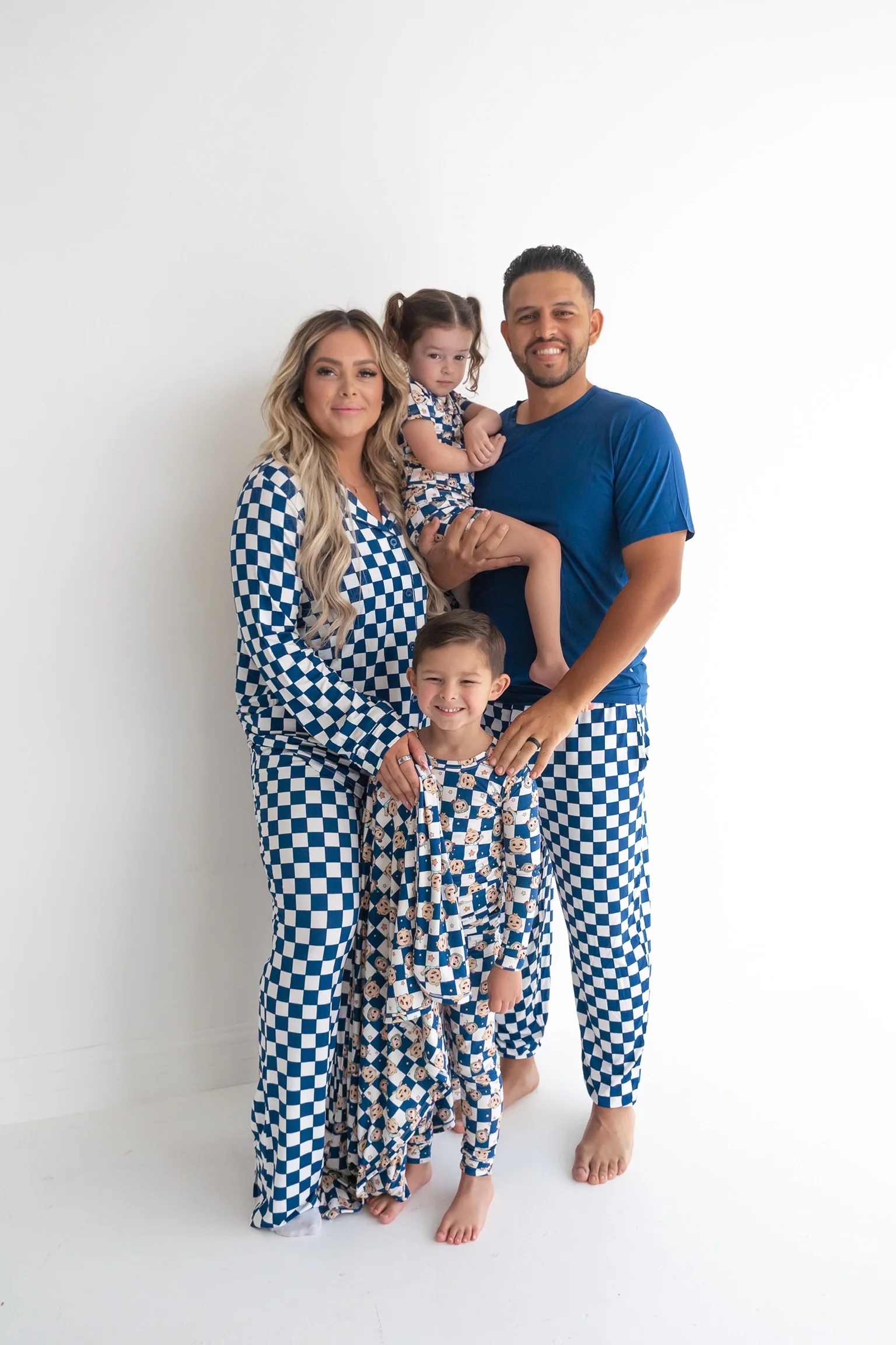 NAVY CHECKERS MEN'S DREAM JOGGER SET - Image 4