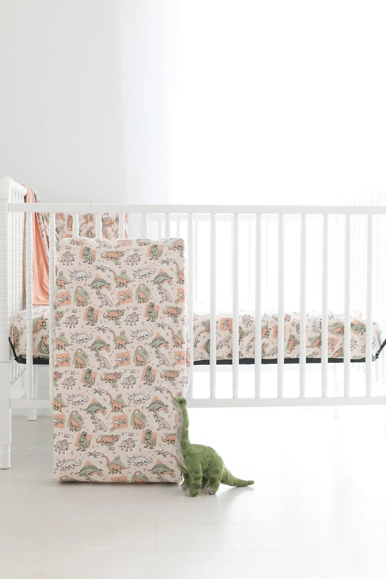 DINO DELIGHT DREAM CHANGING PAD