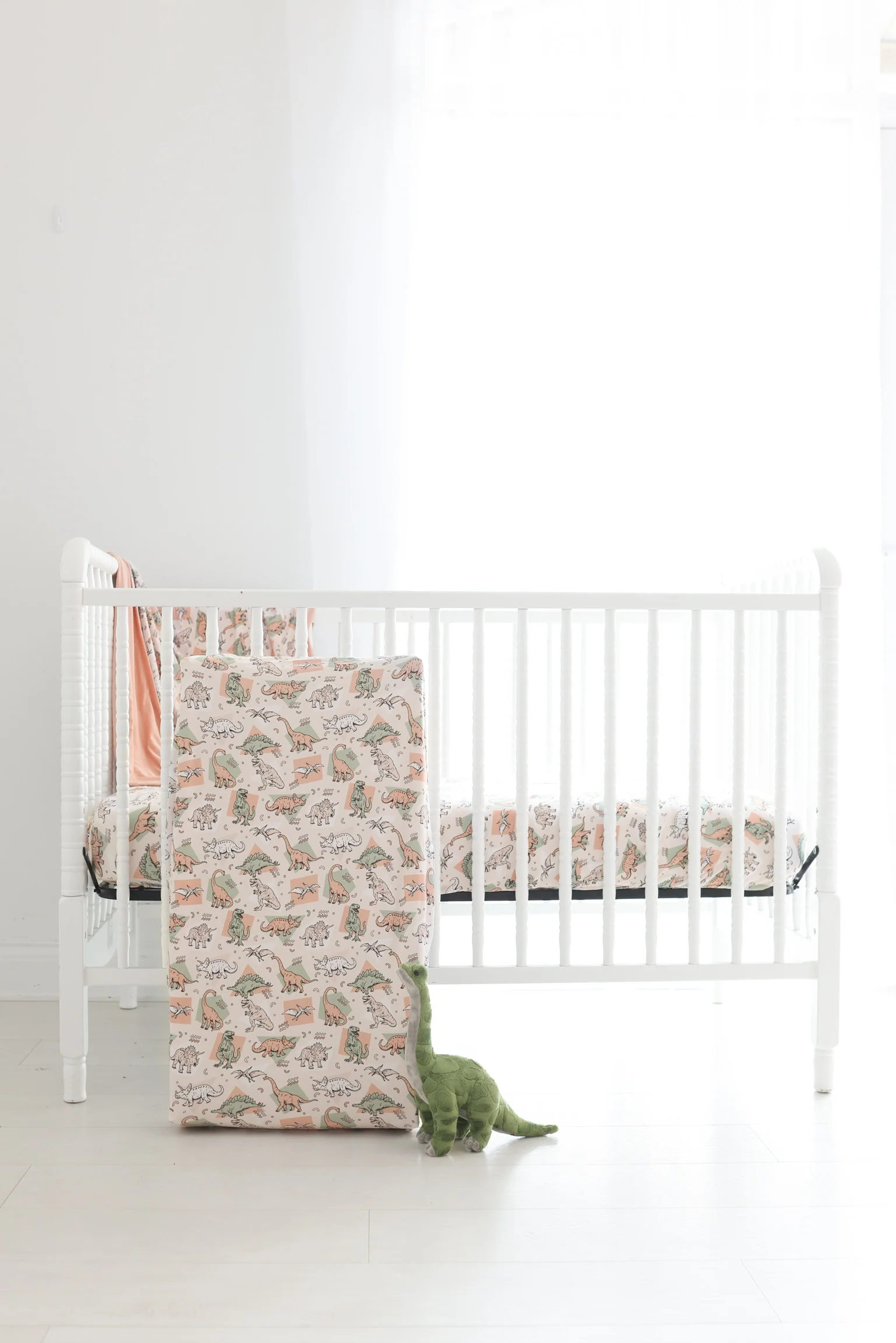 DINO DELIGHT DREAM CRIB SHEET - Image 10