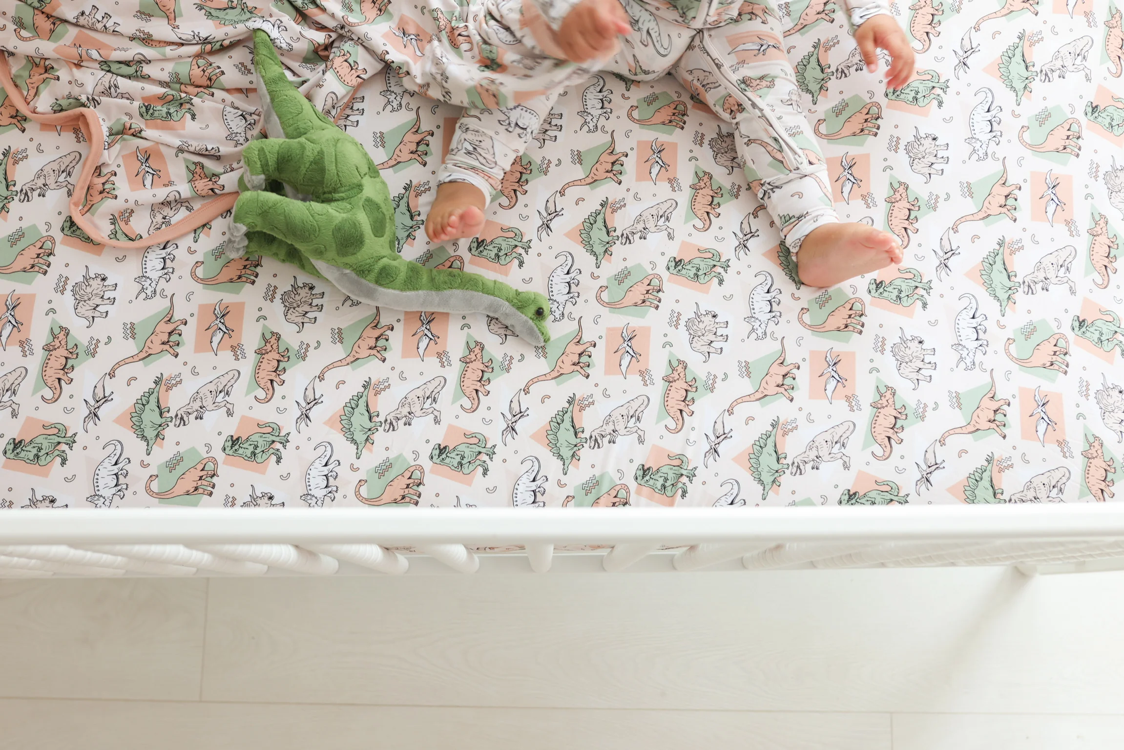 DINO DELIGHT DREAM CRIB SHEET - Image 7