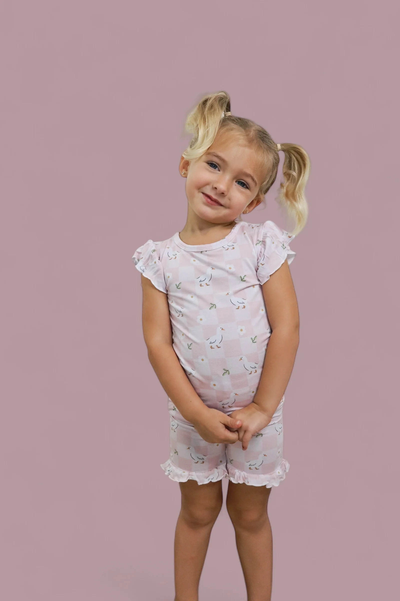 EXCLUSIVE DUCKS AND DAISIES DREAM RUFFLE SHORT SET - Image 12