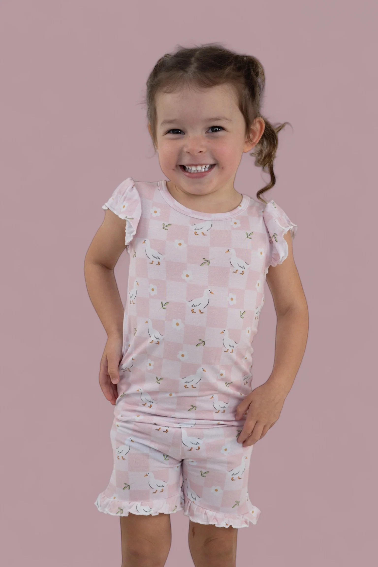 EXCLUSIVE DUCKS AND DAISIES DREAM RUFFLE SHORT SET - Image 16