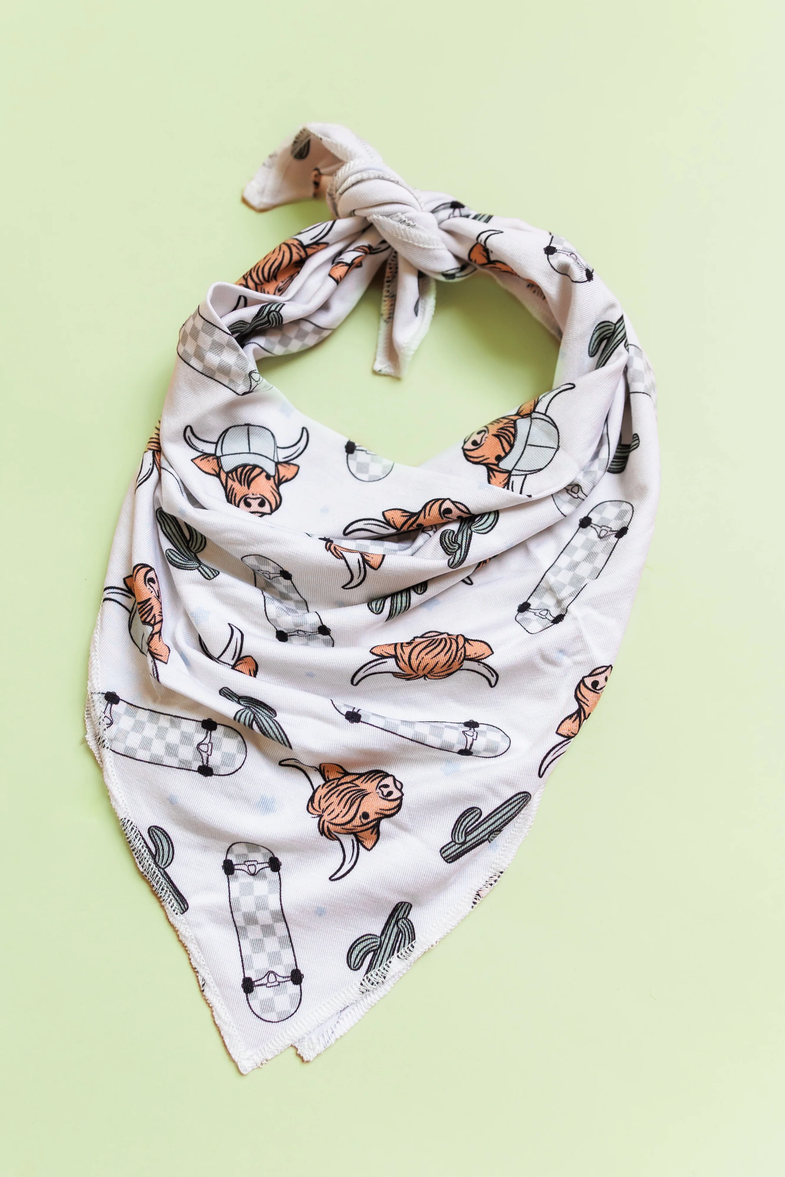 EXCLUSIVE MOO-VING FAST DREAM DOG BANDANA - Image 5