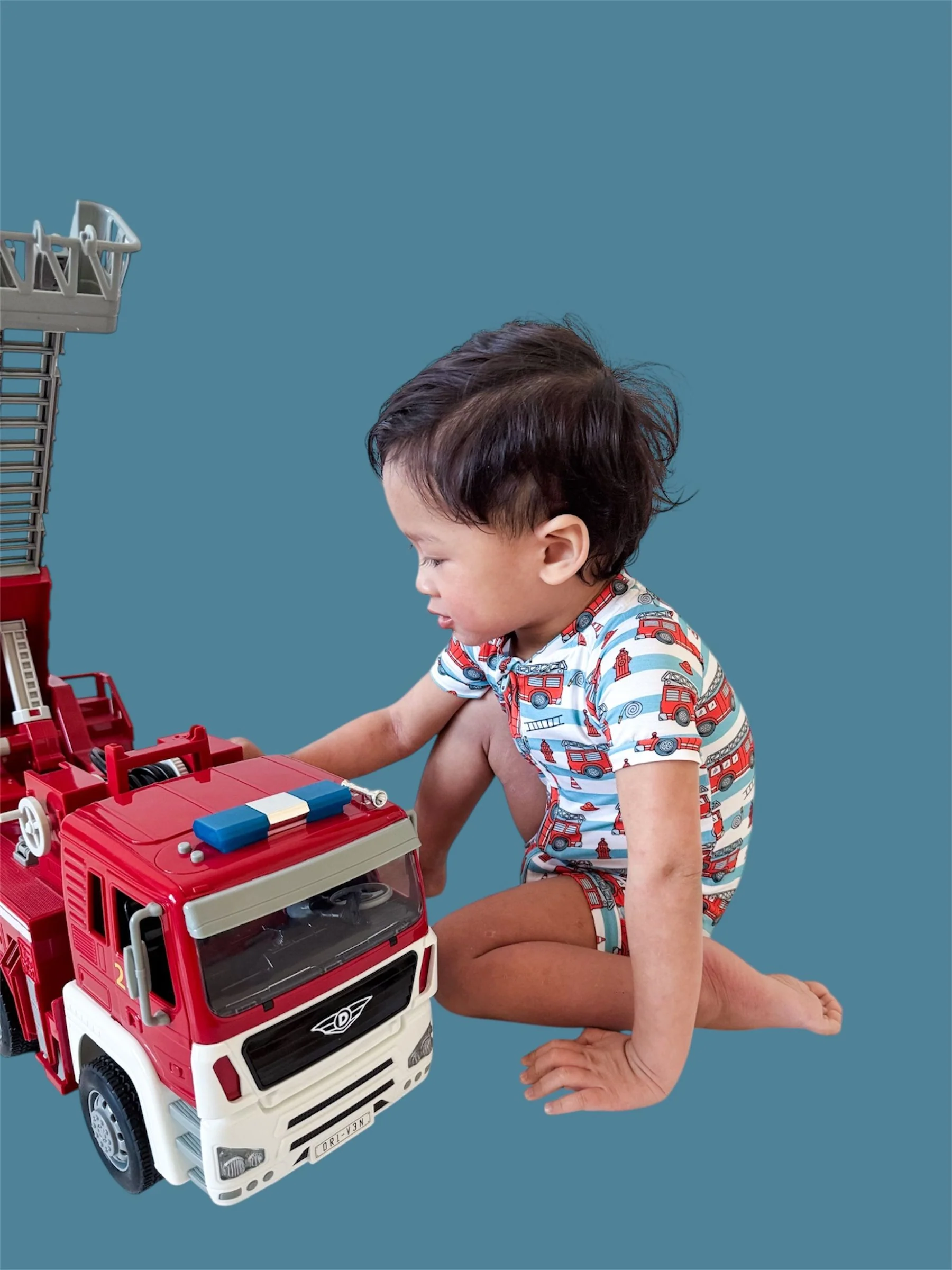 FIRETRUCK FRENZY DREAM SHORTIE - Image 10
