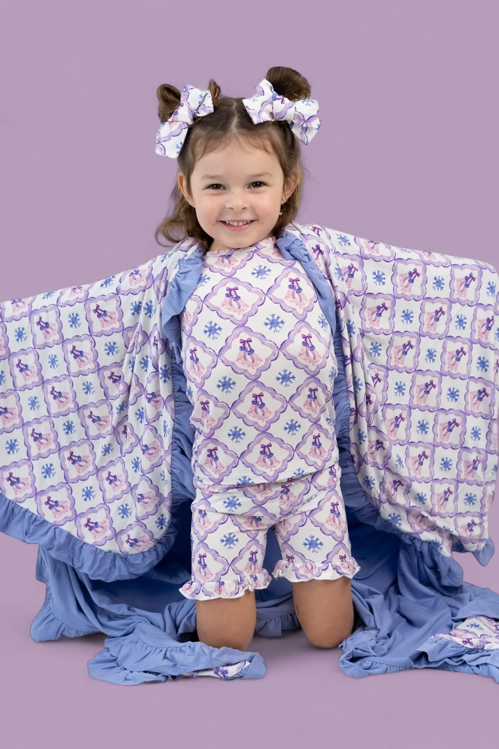 ICY WONDERLAND DREAM RUFFLE SHORT SET - Image 11