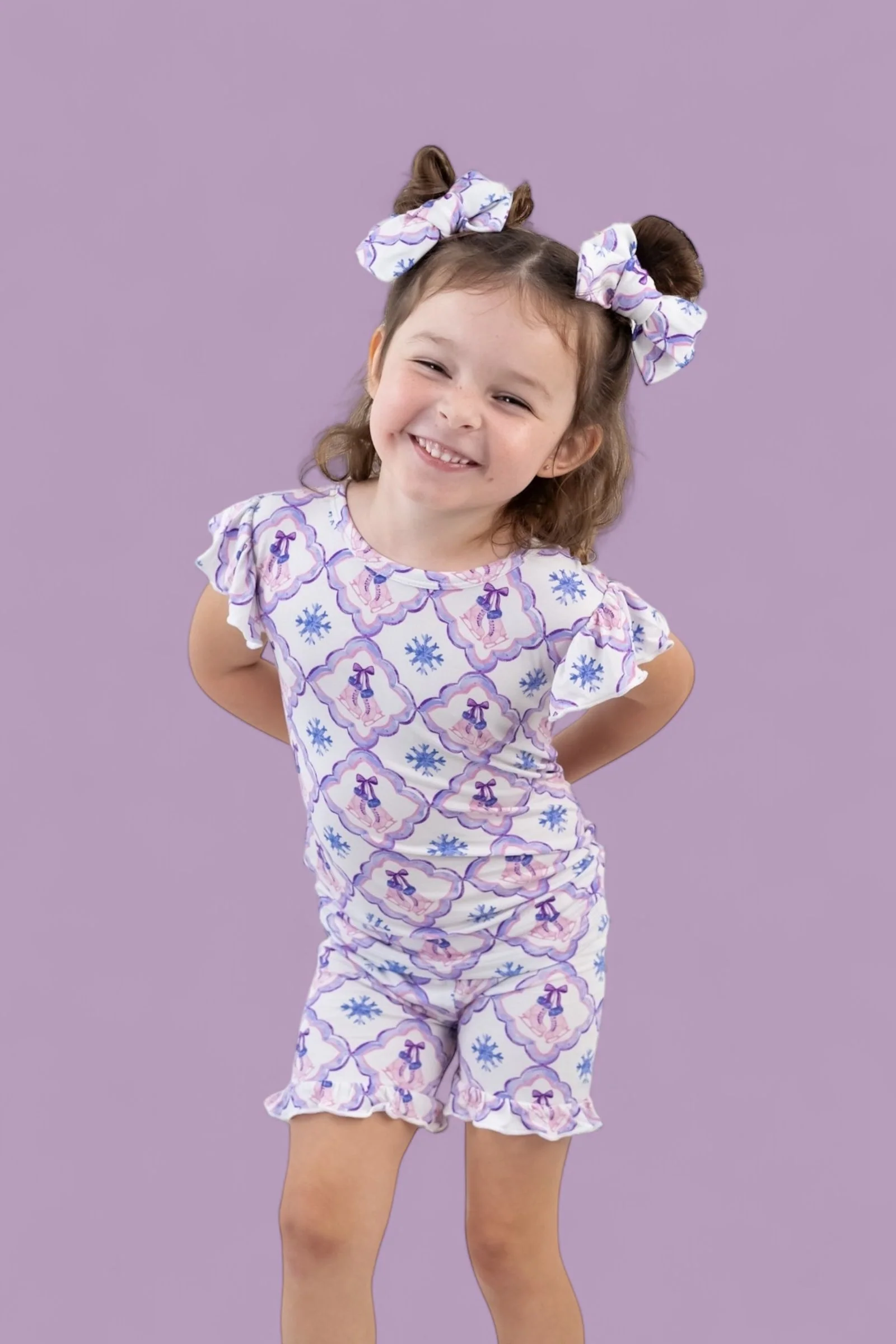 ICY WONDERLAND DREAM RUFFLE SHORT SET - Image 9