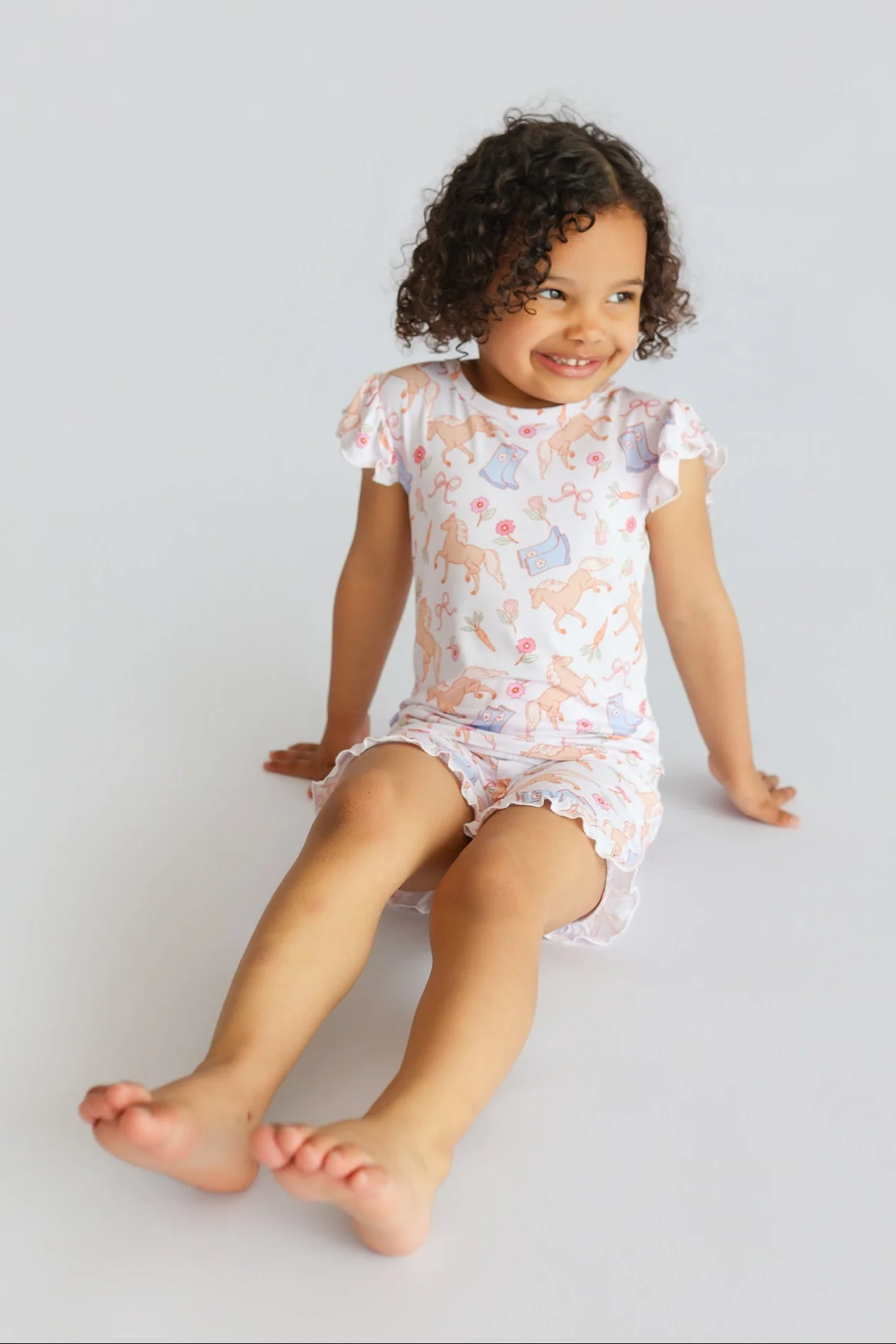 KINSLEY'S BLOOM & BOOTS DREAM RUFFLE SHORT SET - Image 5