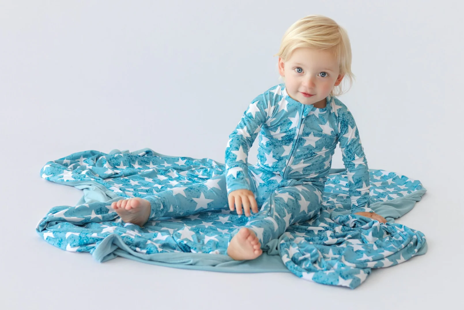 LITTLE LIBERTY STARS DREAM BLANKET - Image 3