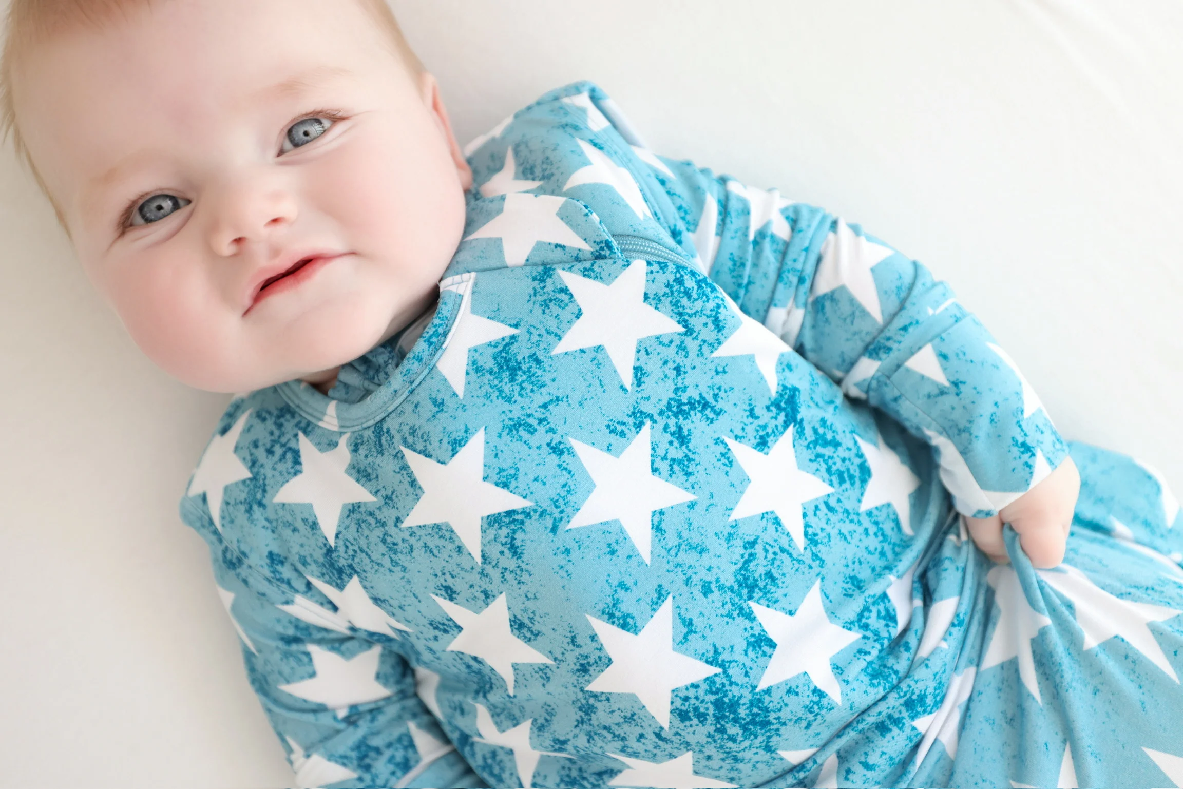 LITTLE LIBERTY STARS DREAM SLEEP SACK - Image 3