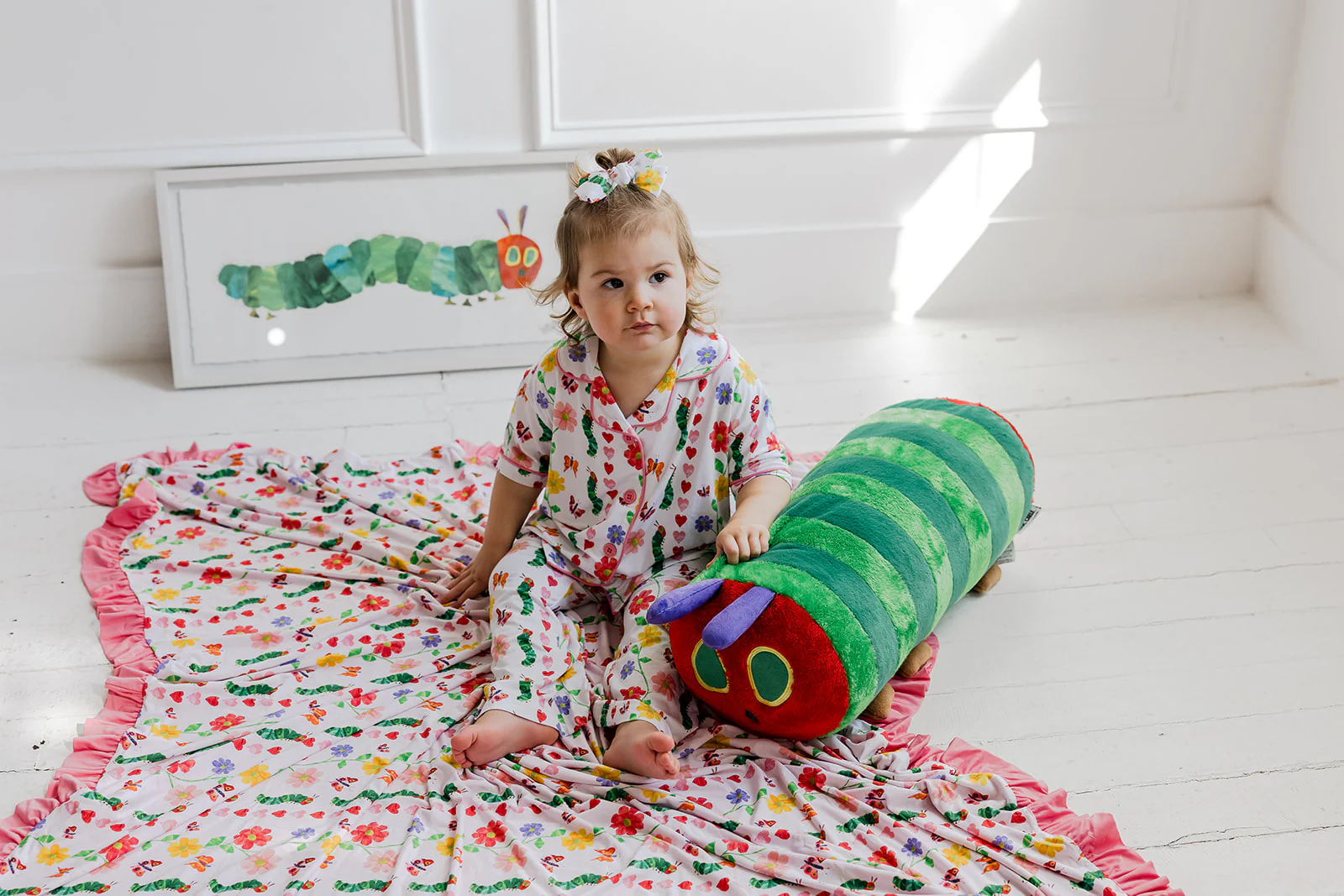 LOVEBUG BLOOMS DREAM RUFFLE BLANKET - Image 10