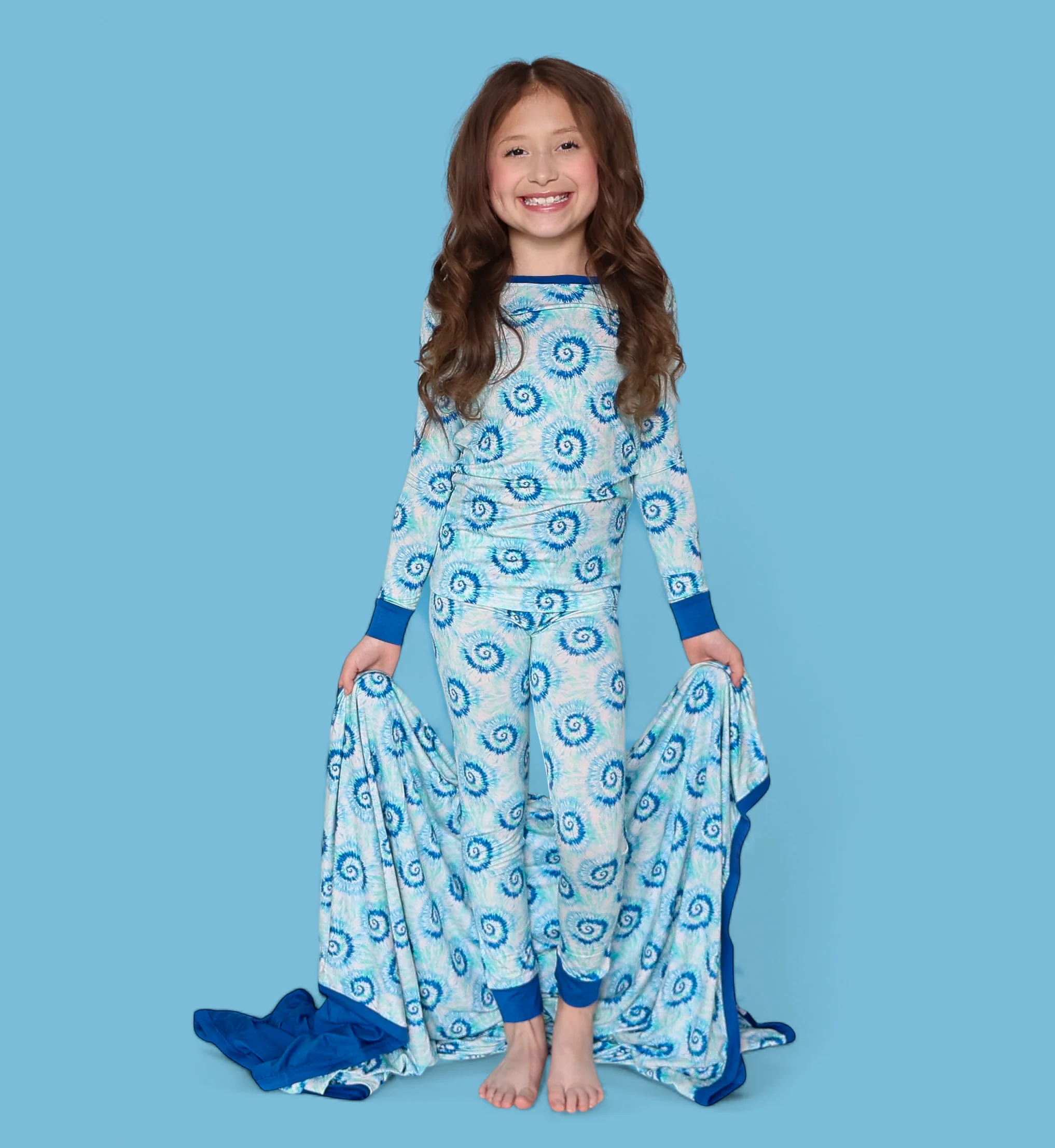 OCEAN WAVES TIE DYE DREAM BLANKET - Image 6