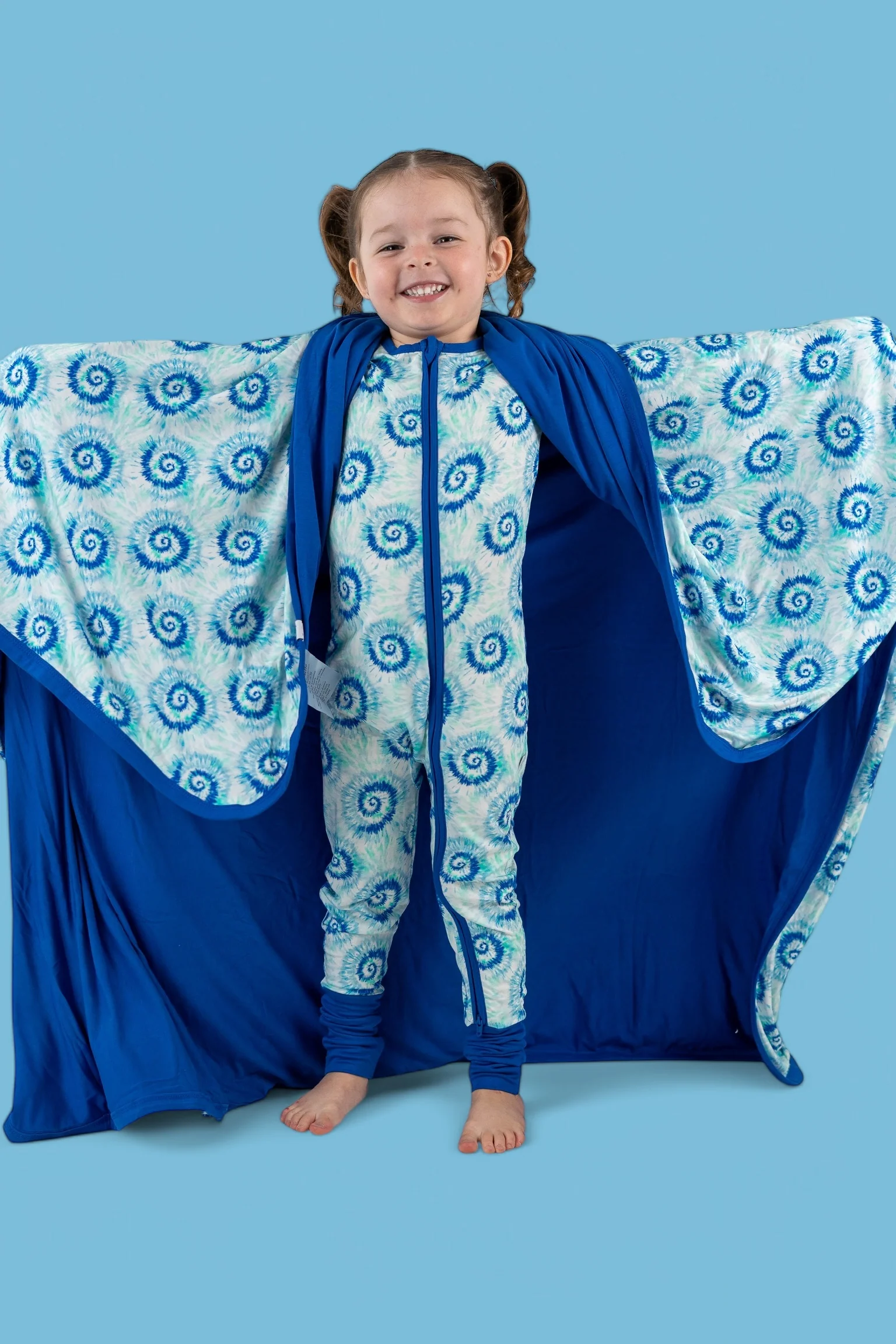 OCEAN WAVES TIE DYE DREAM BLANKET - Image 8