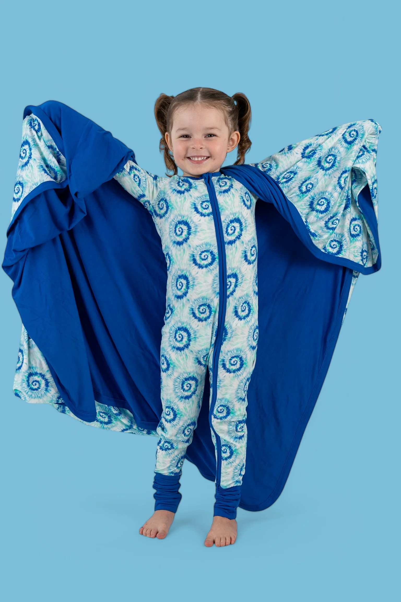 OCEAN WAVES TIE DYE DREAM BLANKET - Image 9