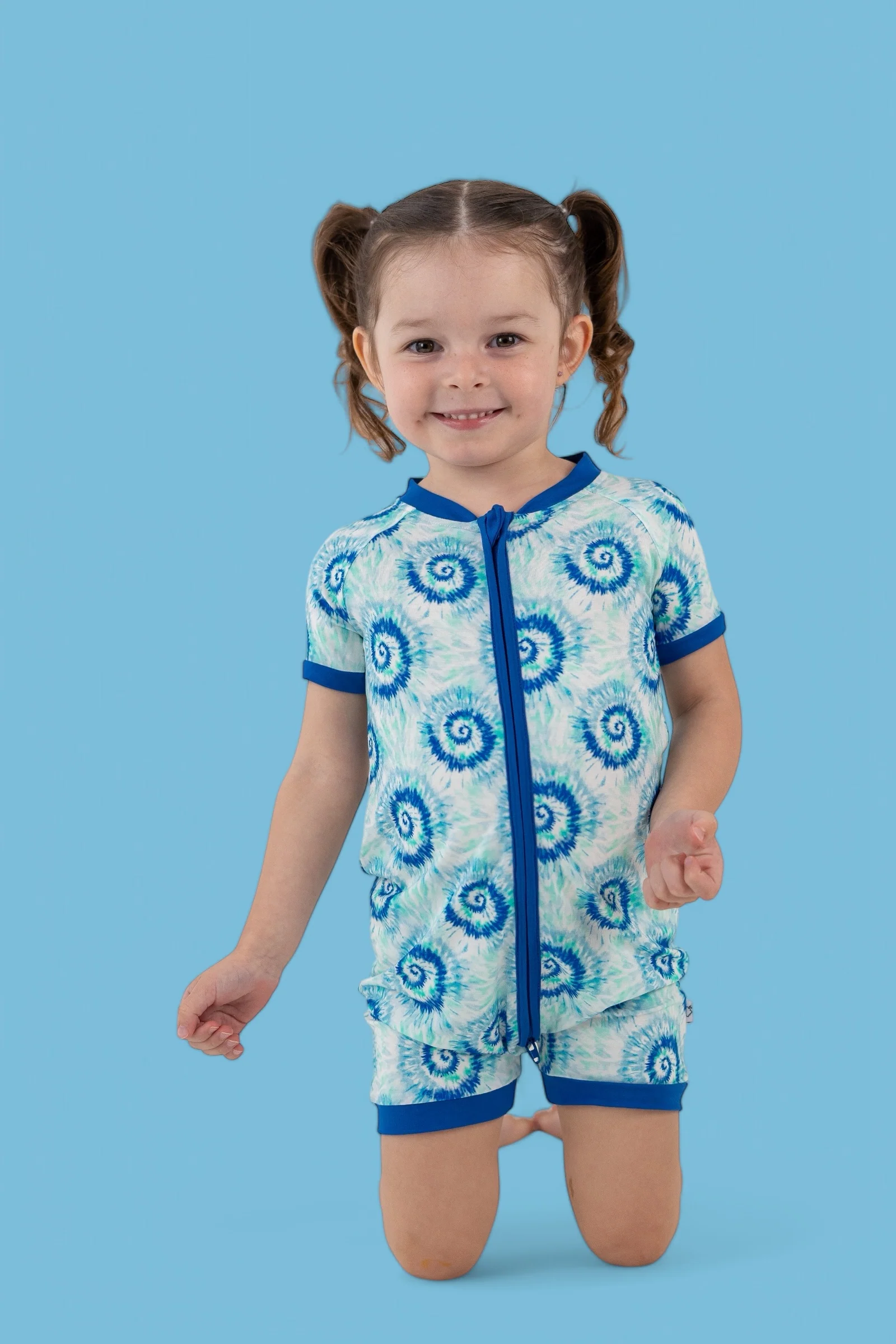 OCEAN WAVES TIE DYE DREAM SHORTIE - Image 18