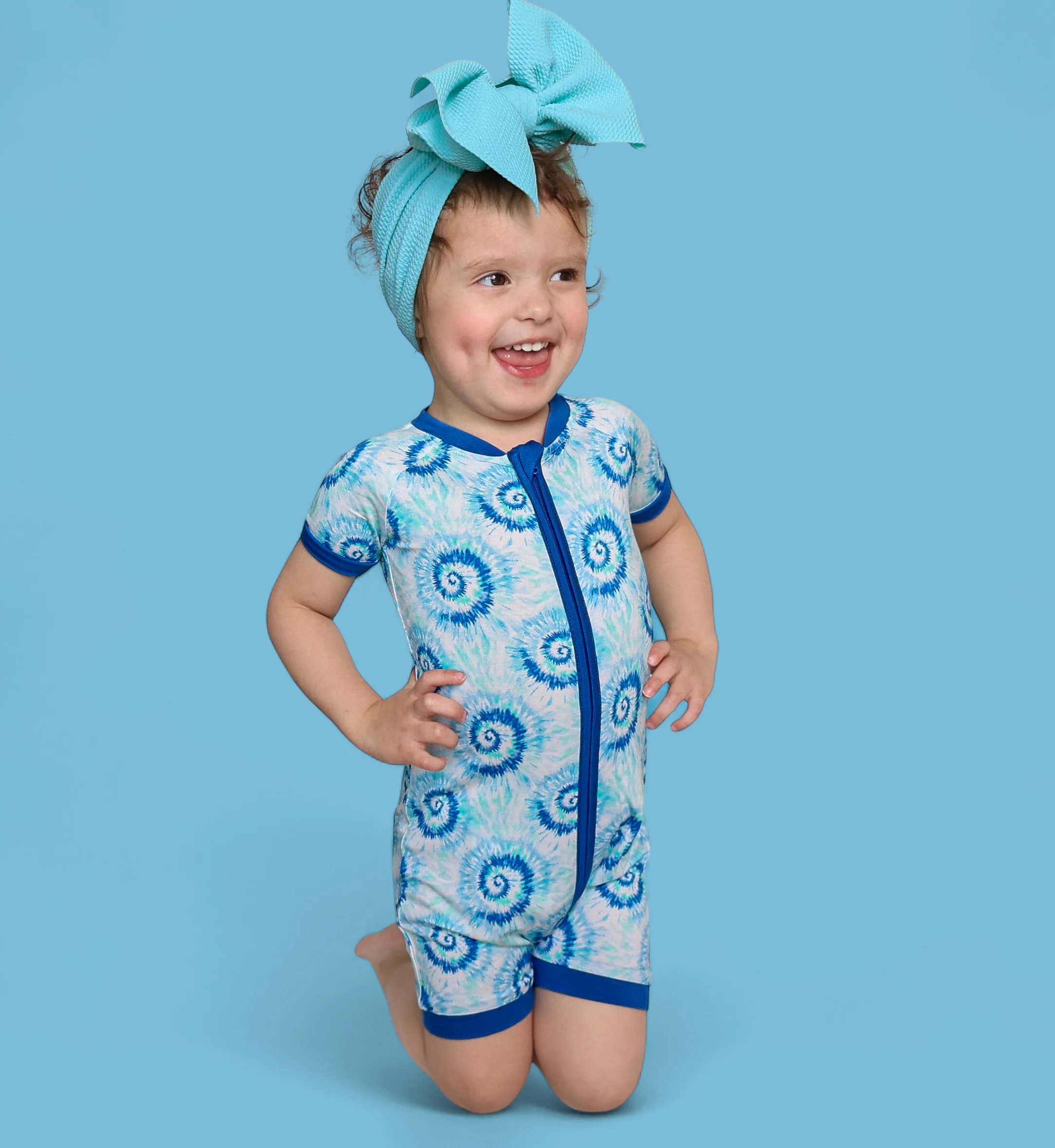 OCEAN WAVES TIE DYE DREAM SHORTIE - Image 6