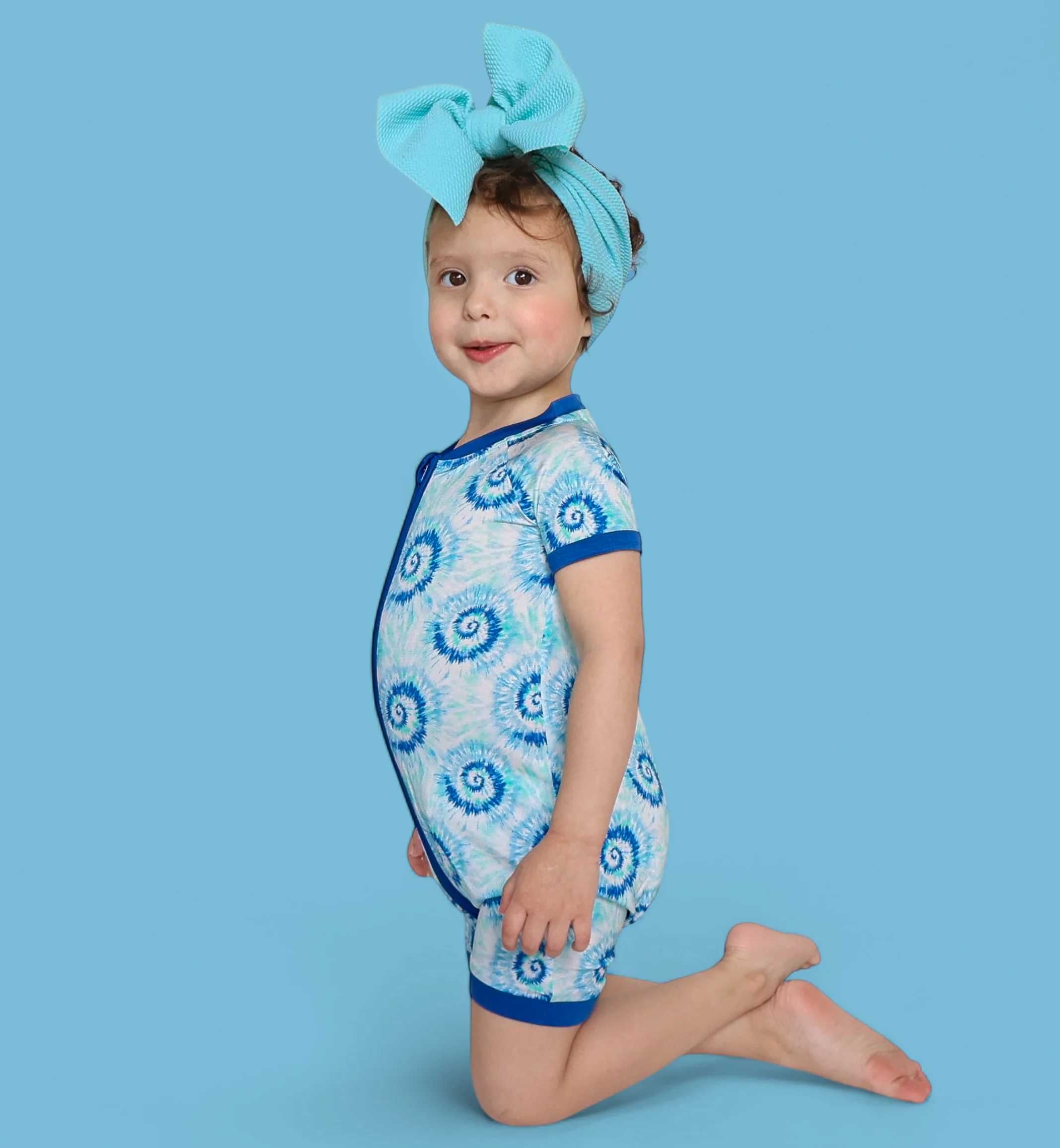 OCEAN WAVES TIE DYE DREAM SHORTIE - Image 8