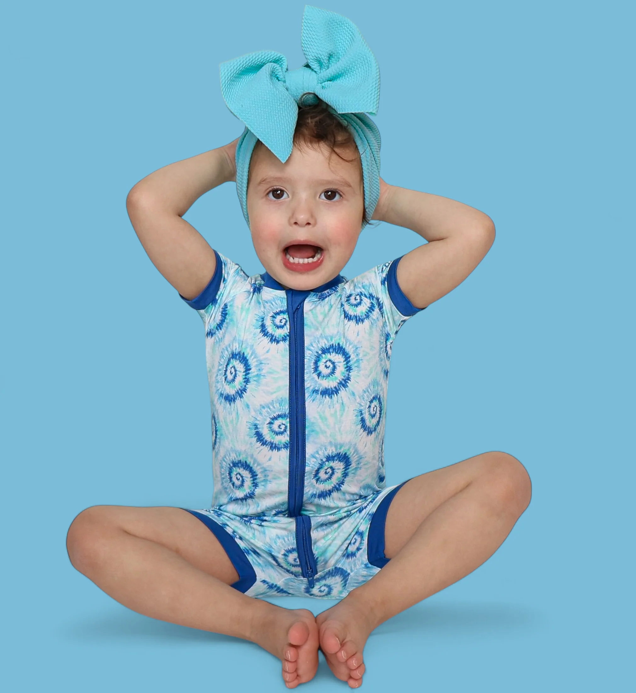 OCEAN WAVES TIE DYE DREAM SHORTIE - Image 9