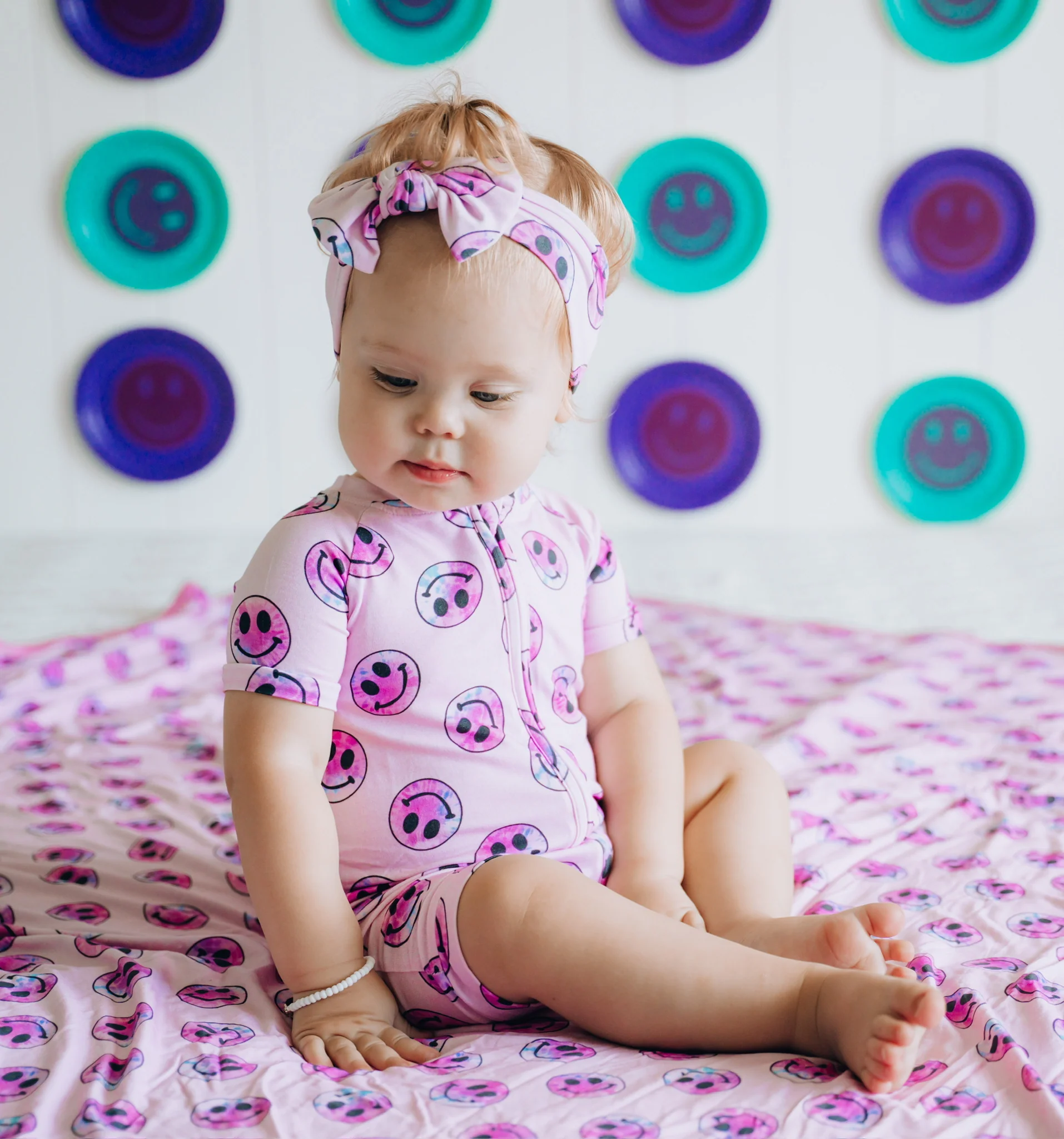 PINK TIE DYE SMILEY DREAM BOW - Image 4