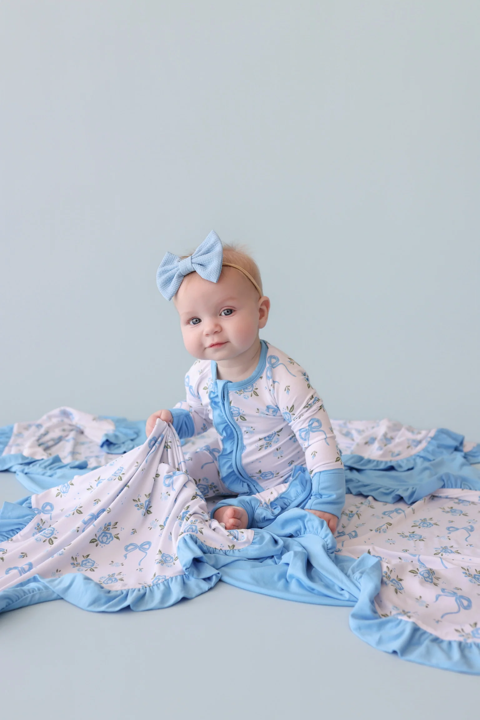 POWDER BLUE POSIE DREAM RUFFLE BLANKET - Image 5