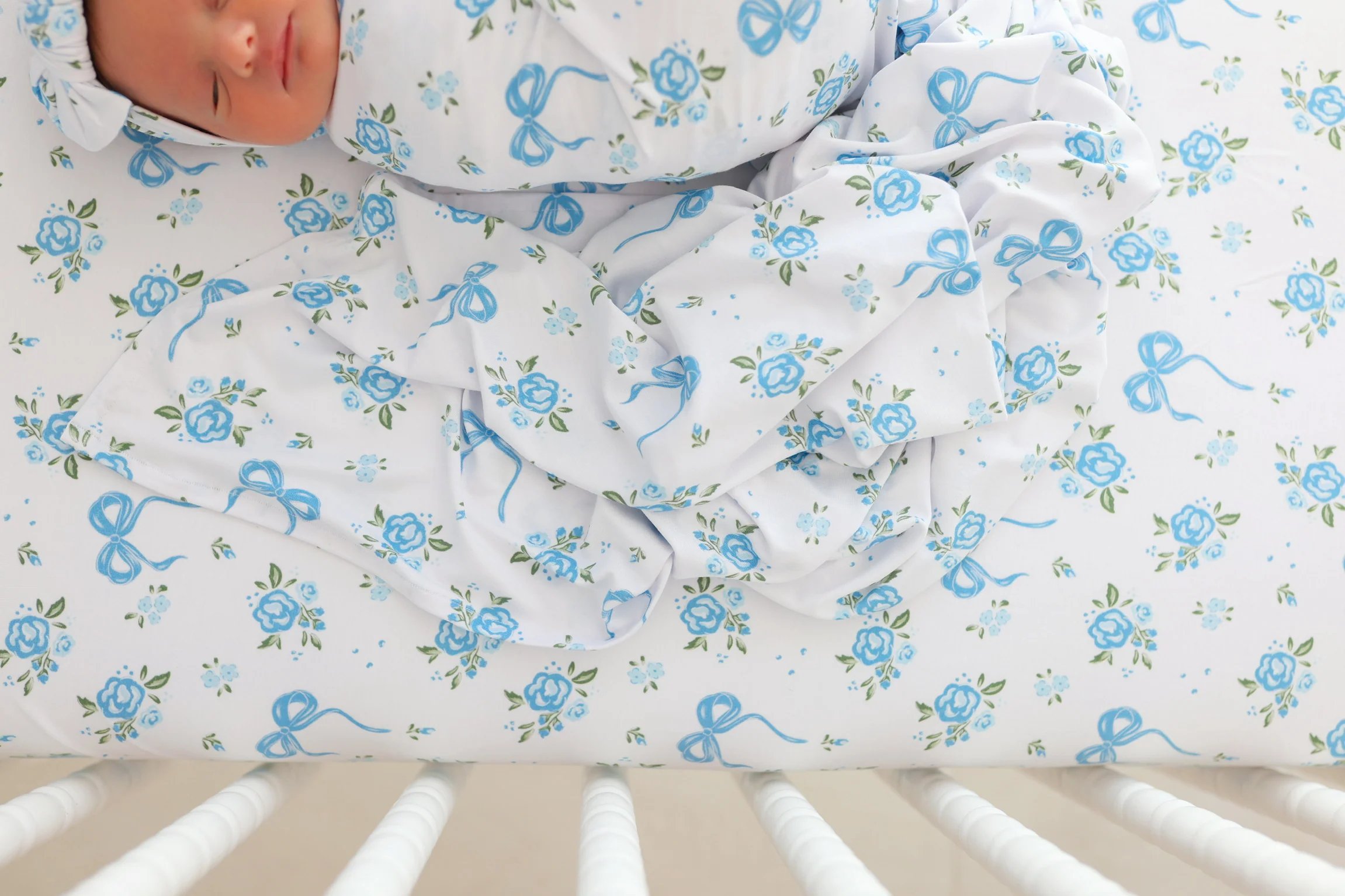 POWDER BLUE POSIE DREAM SWADDLE & BOW - Image 5