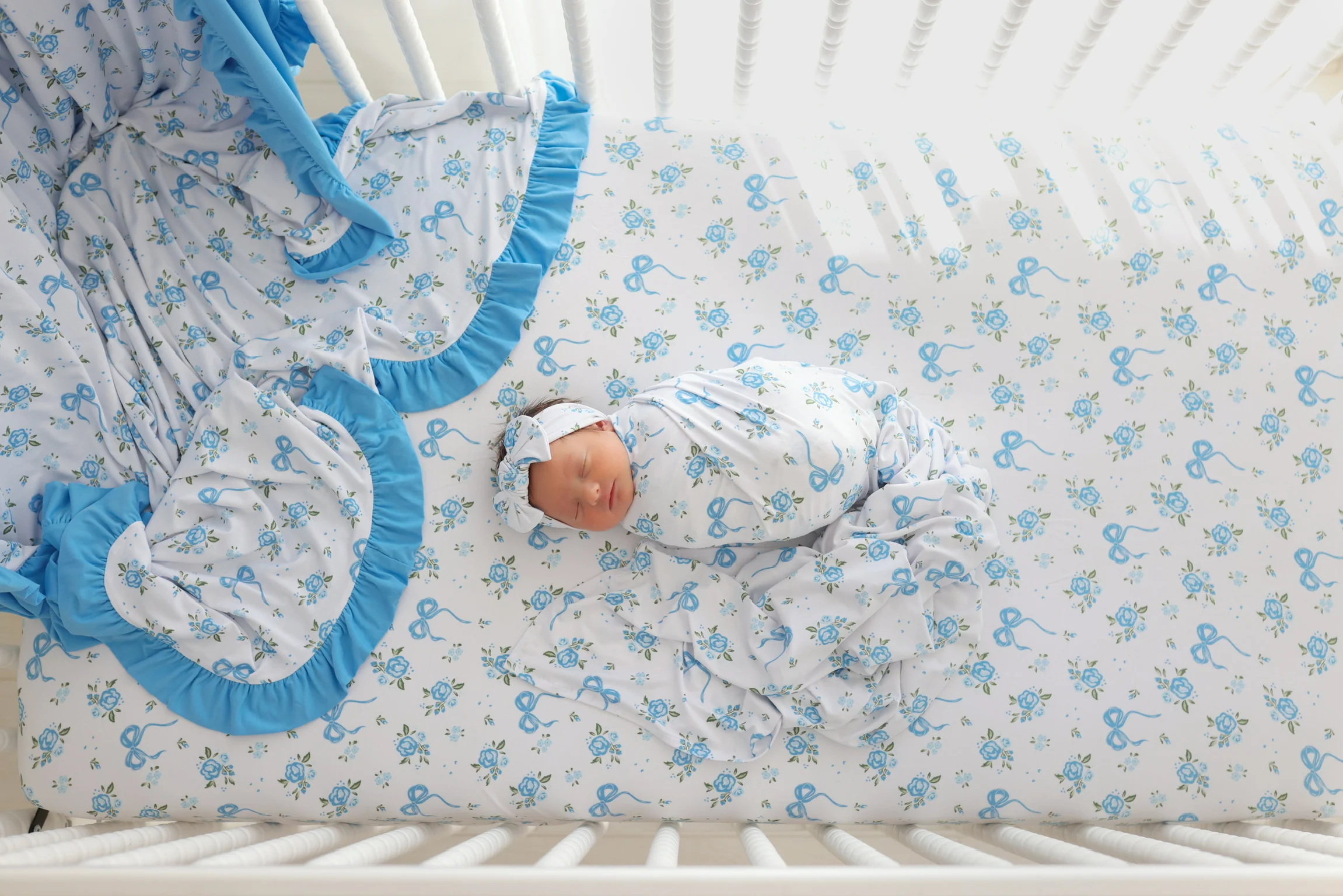 POWDER BLUE POSIE DREAM SWADDLE & BOW - Image 7