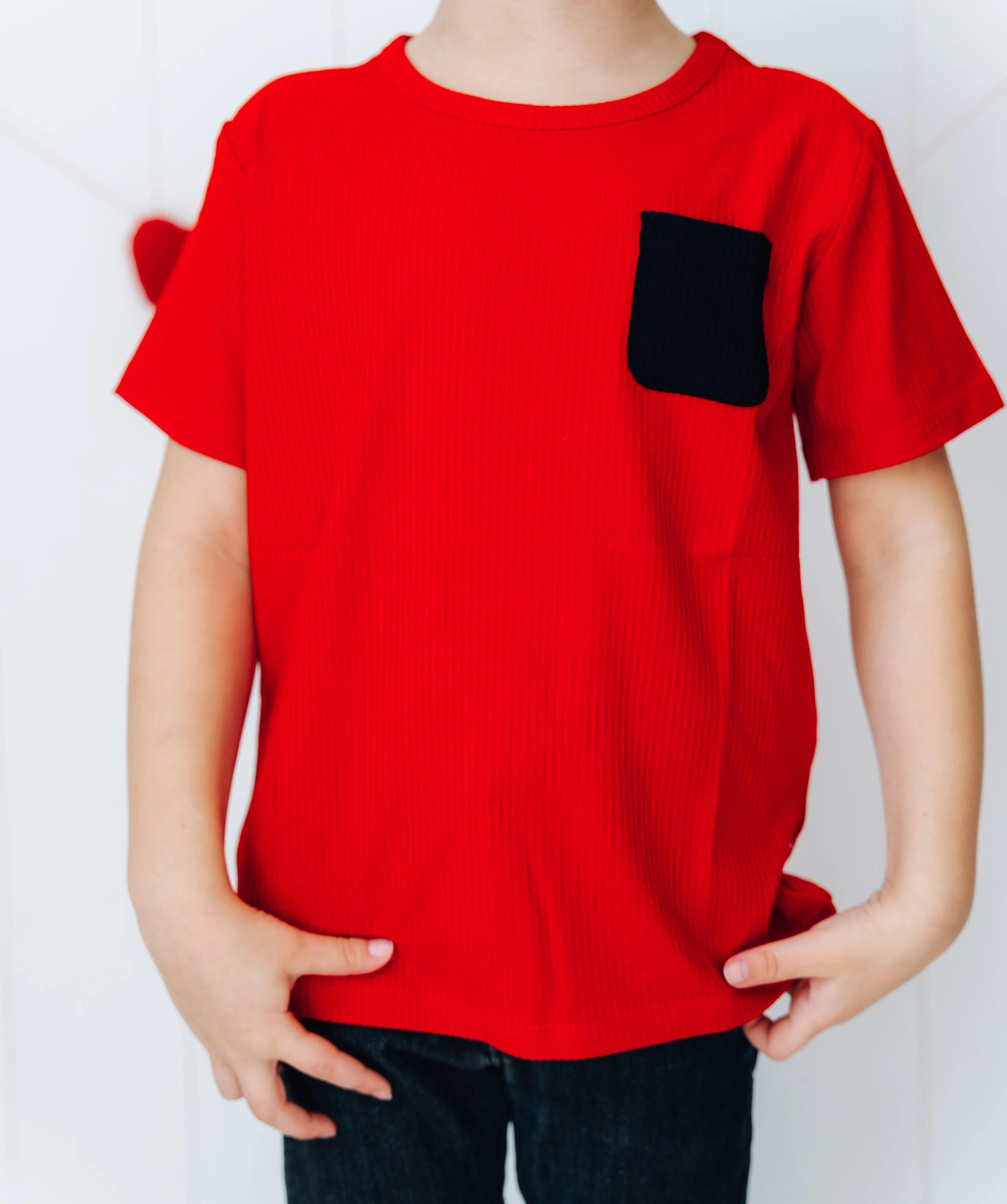 RED RIB DREAM POCKET TEE - Image 5