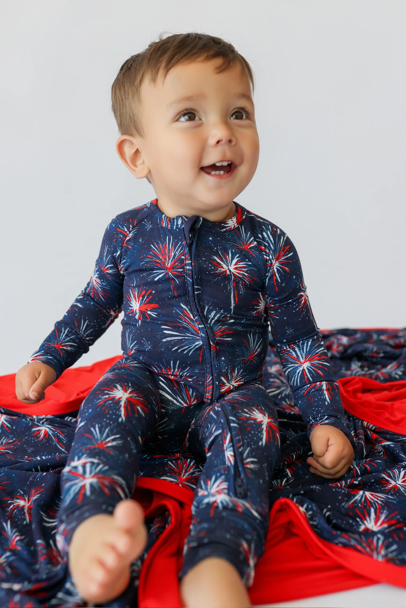 RED, WHITE & BOOM DREAM BLANKET - Image 4