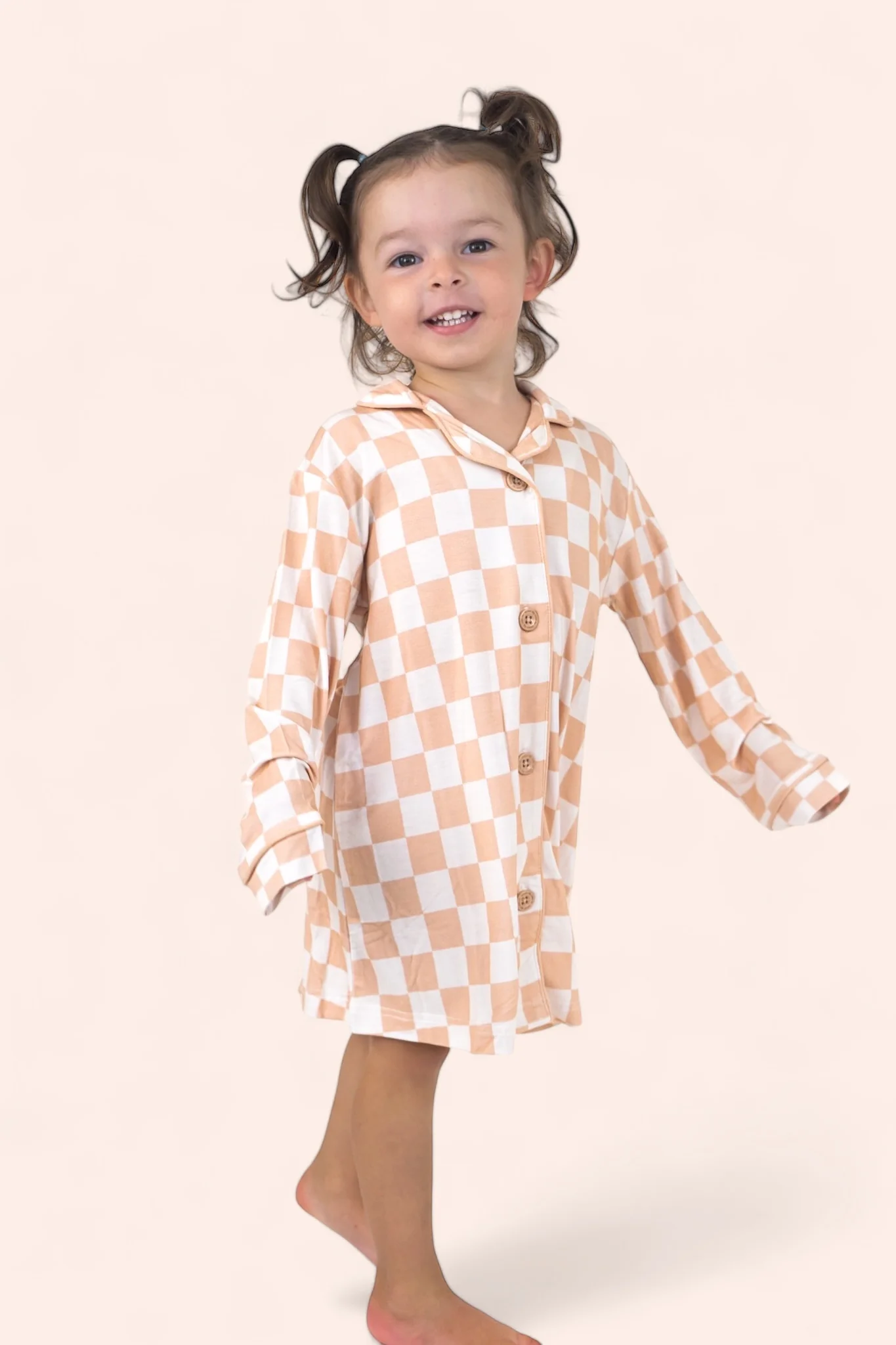 SANDY CHECKERS GIRL'S DREAM GOWN - Image 4