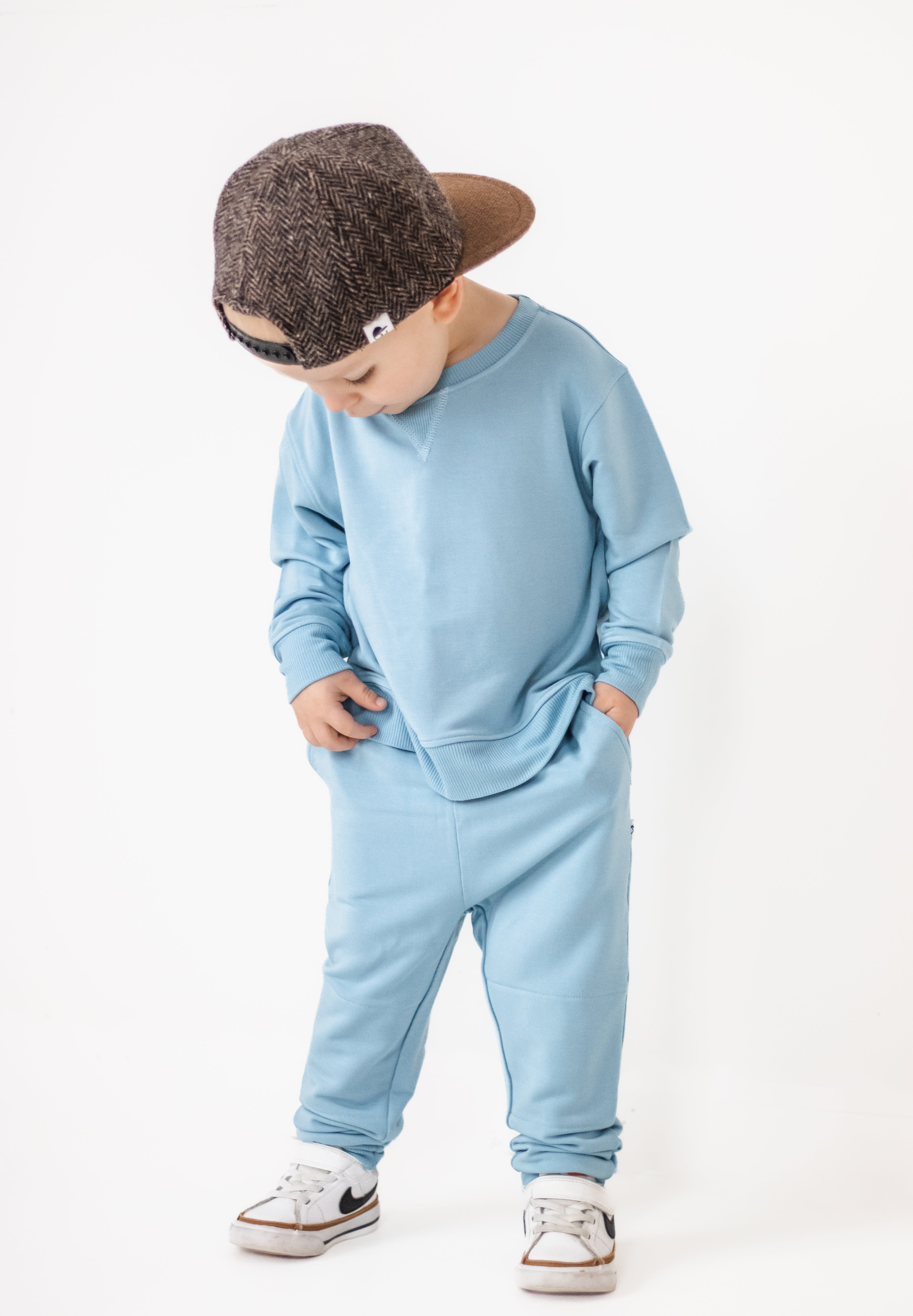 SKY BLUE DREAM JOGGER - Image 11