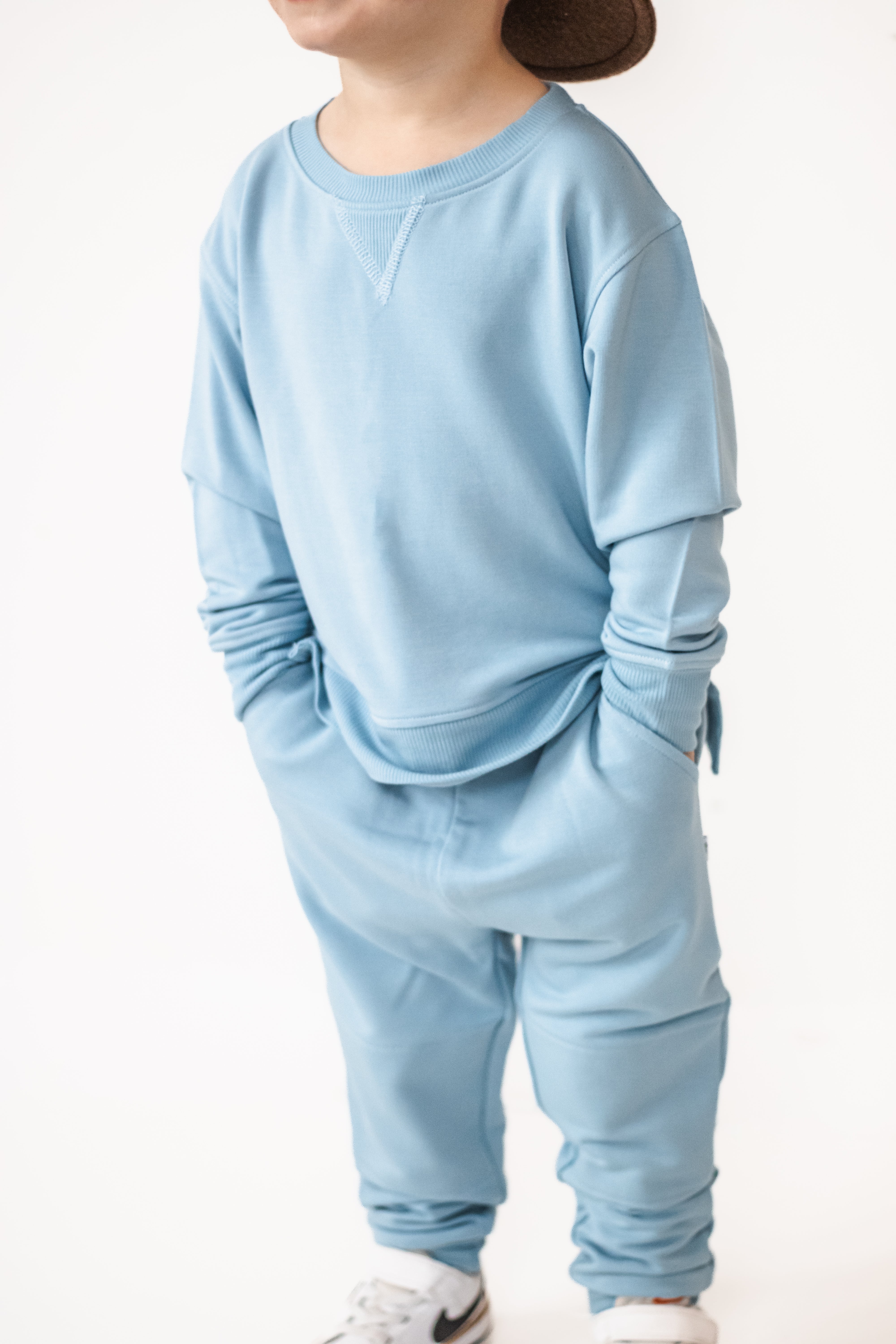 SKY BLUE DREAM JOGGER - Image 13