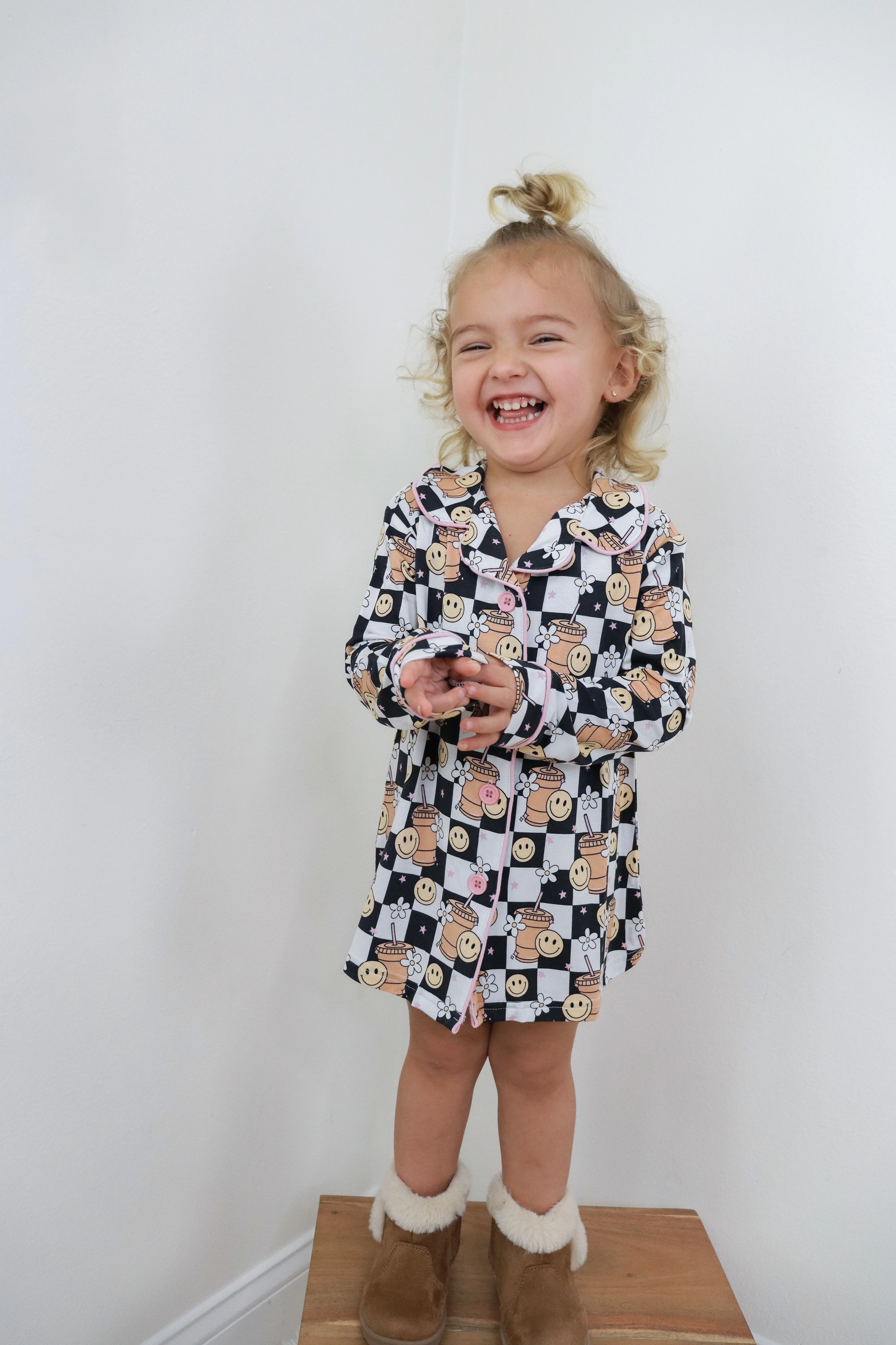 SMILEY CUP OF CHECKERS GIRL'S DREAM GOWN - Image 9