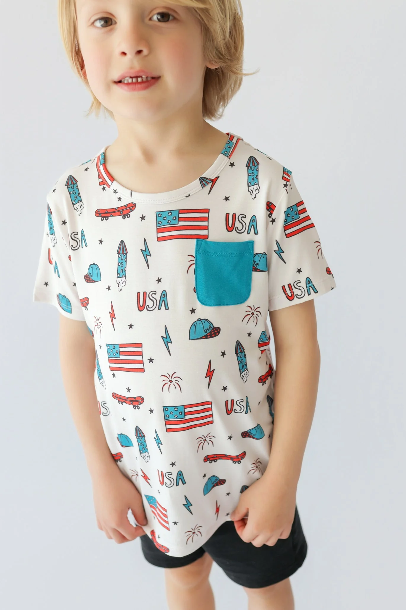 STAR-SPANGLED SKATE DREAM POCKET TEE