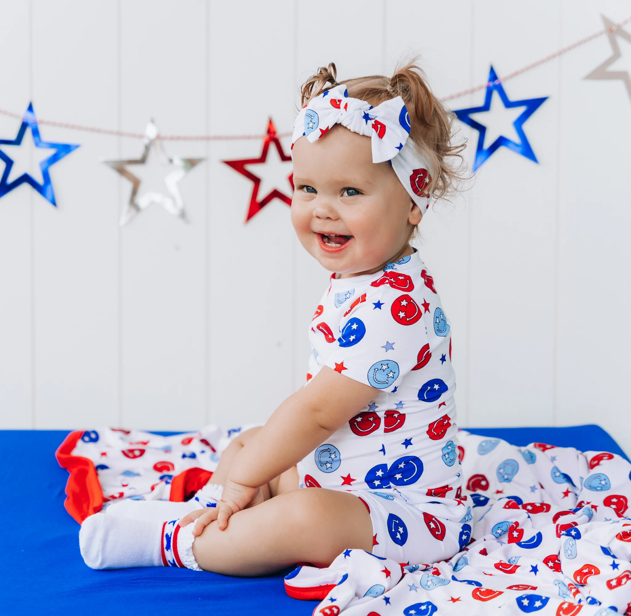 STAR SPANGLED SMILES DREAM BOW - Image 2