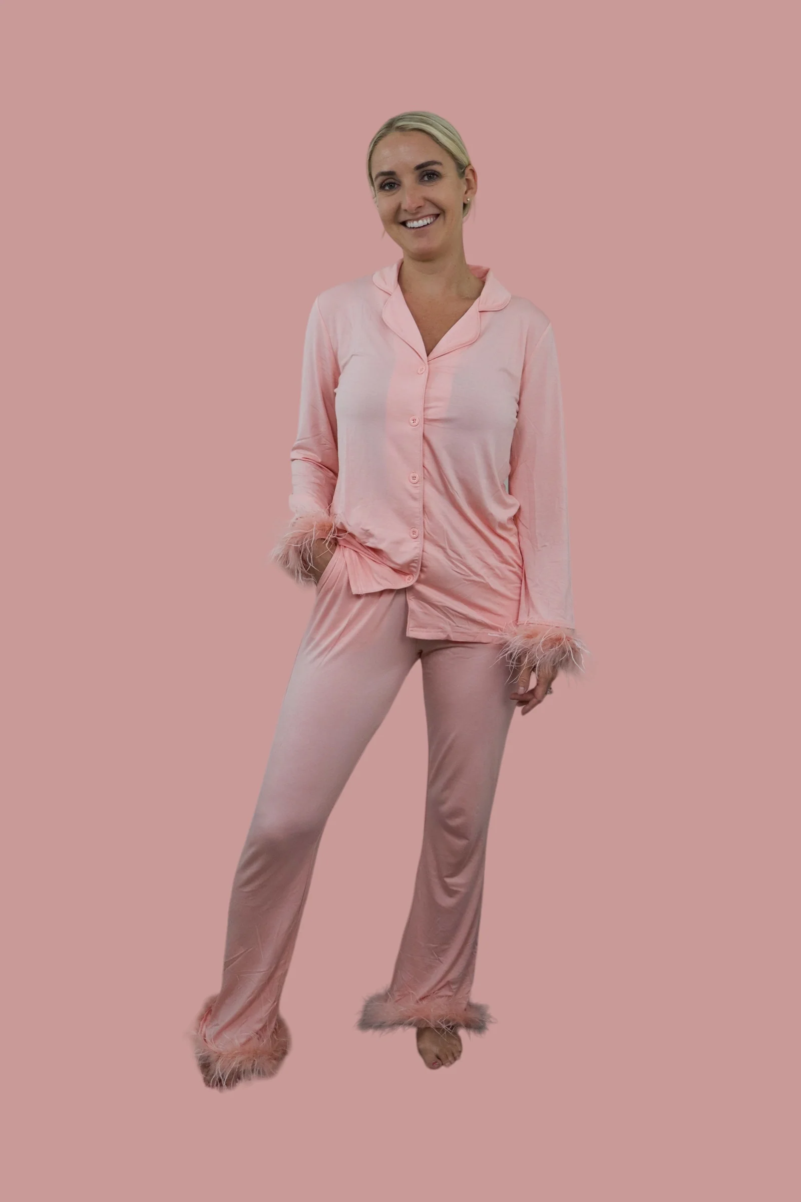 CORAL FEATHERED WOMEN'S DREAM FLARE SET - Image 5